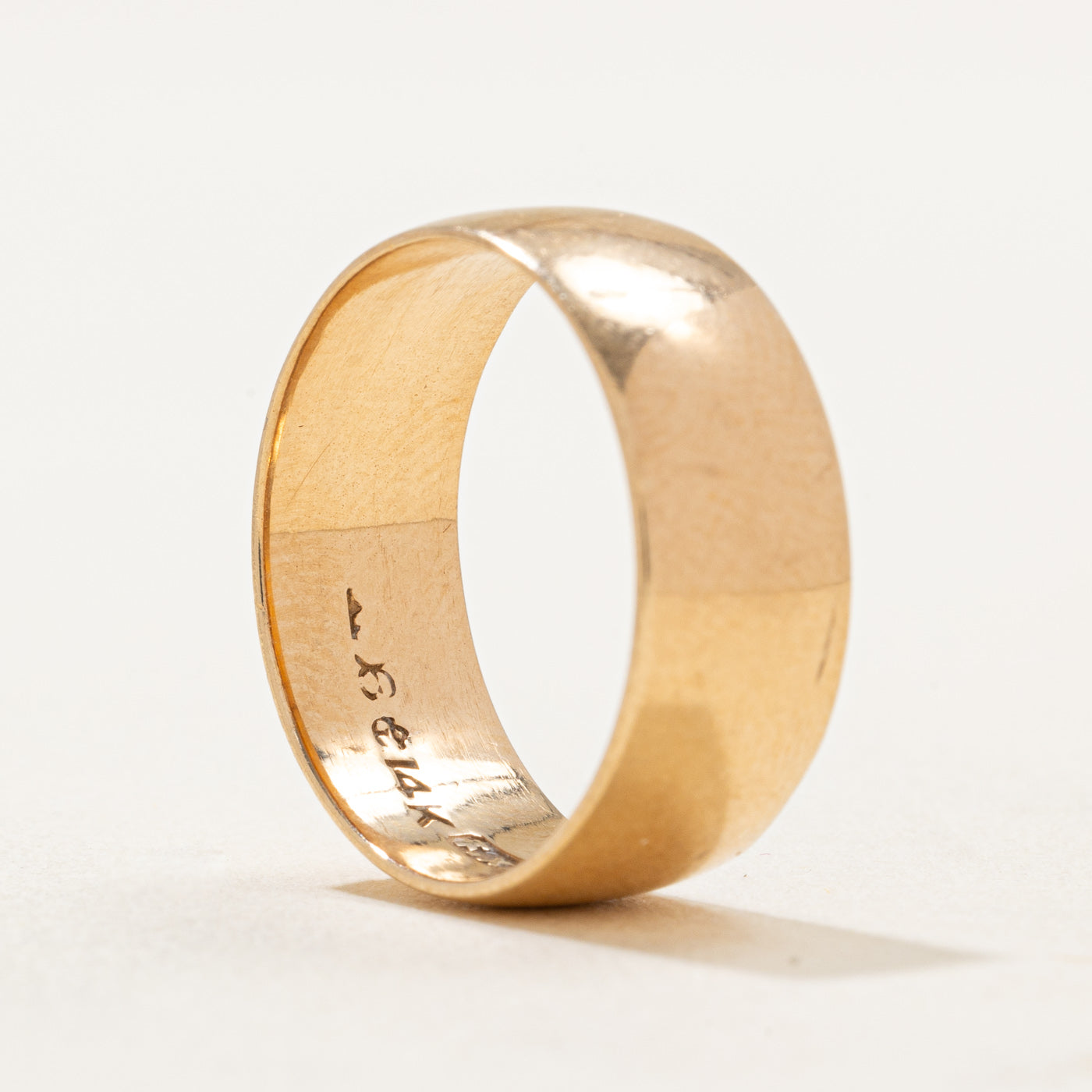 14k Yellow Gold Wedding Band | 7.25mm | SZ 7.25