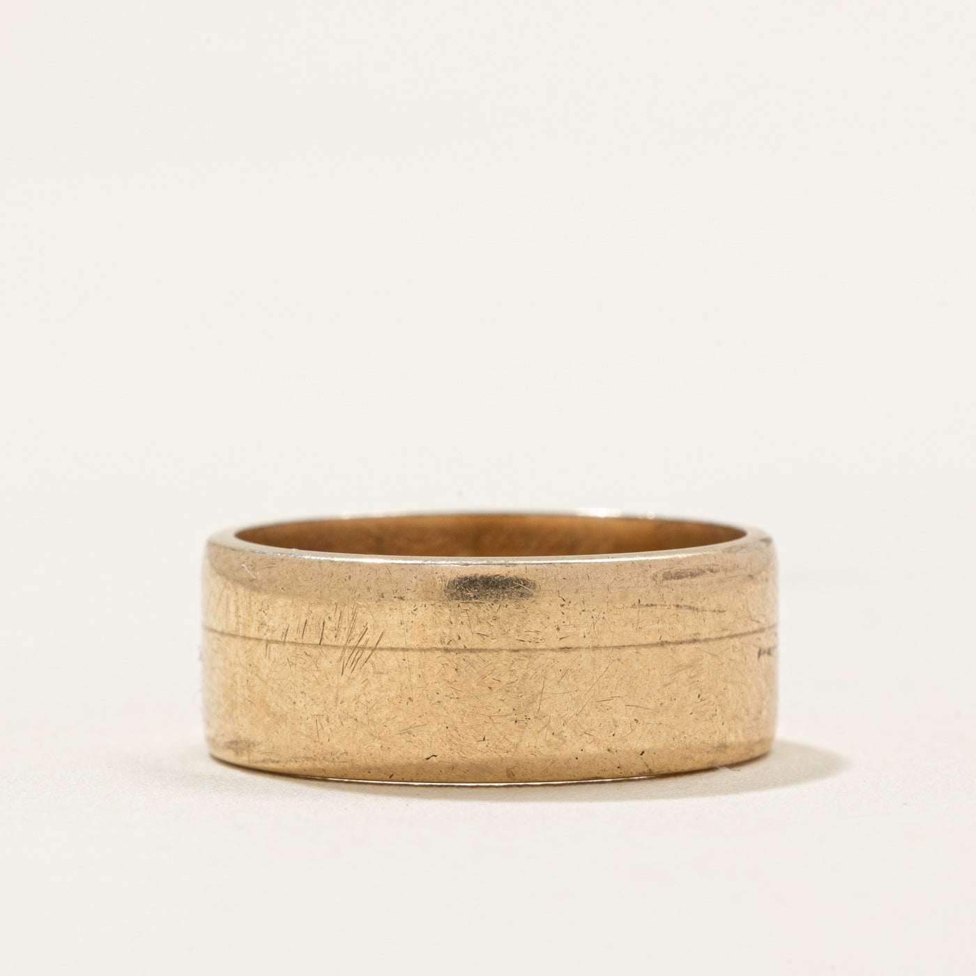 1973 London 9k Yellow Gold Wedding Band | 7.10mm | SZ 6.25