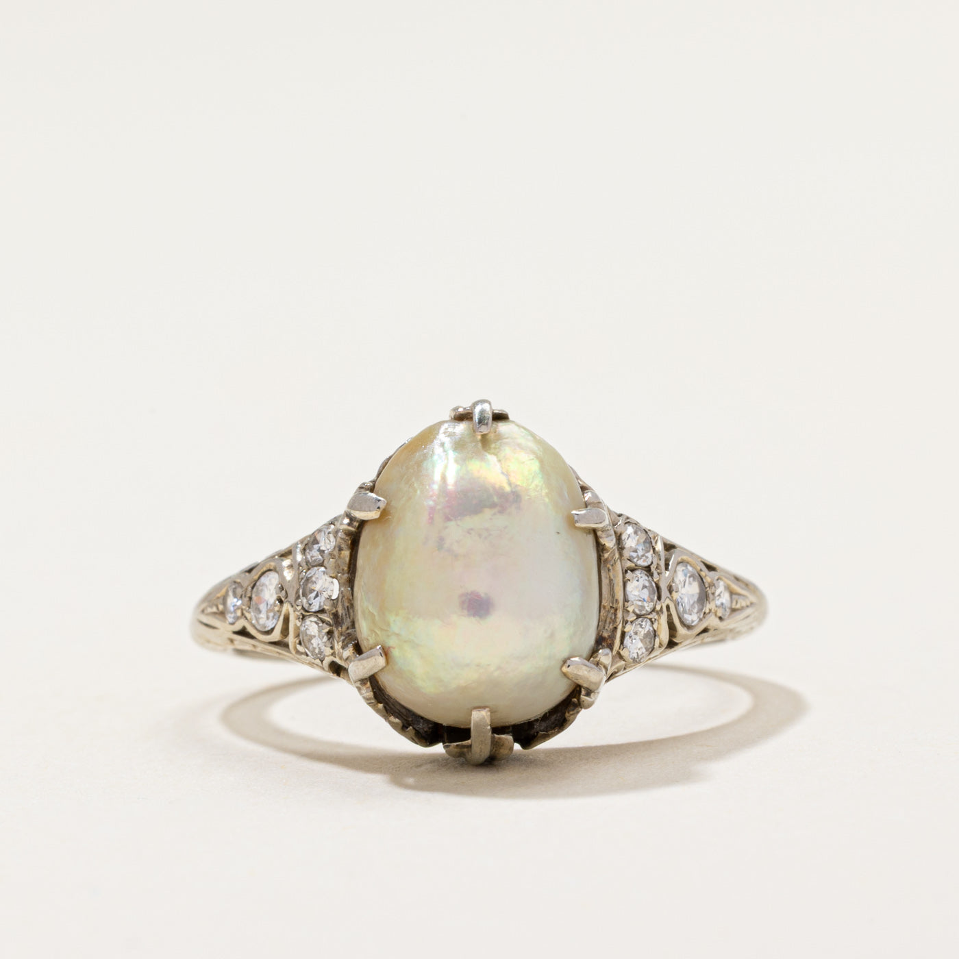 18k White Gold Pearl & Diamond & Ring | 0.22ctw | SZ 7.25