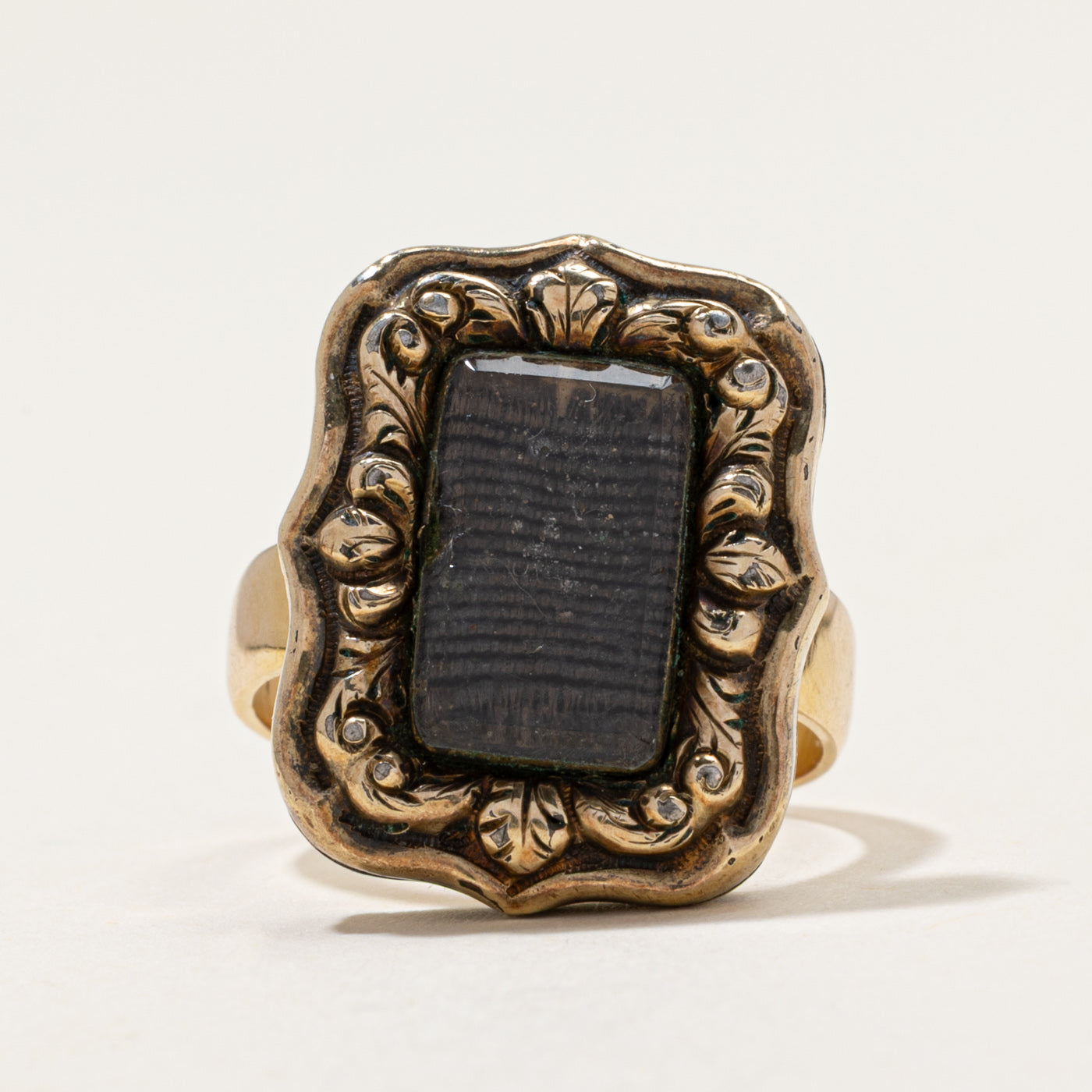 Victorian 9K Mourning Ring with Braided Hair | SZ 6.25