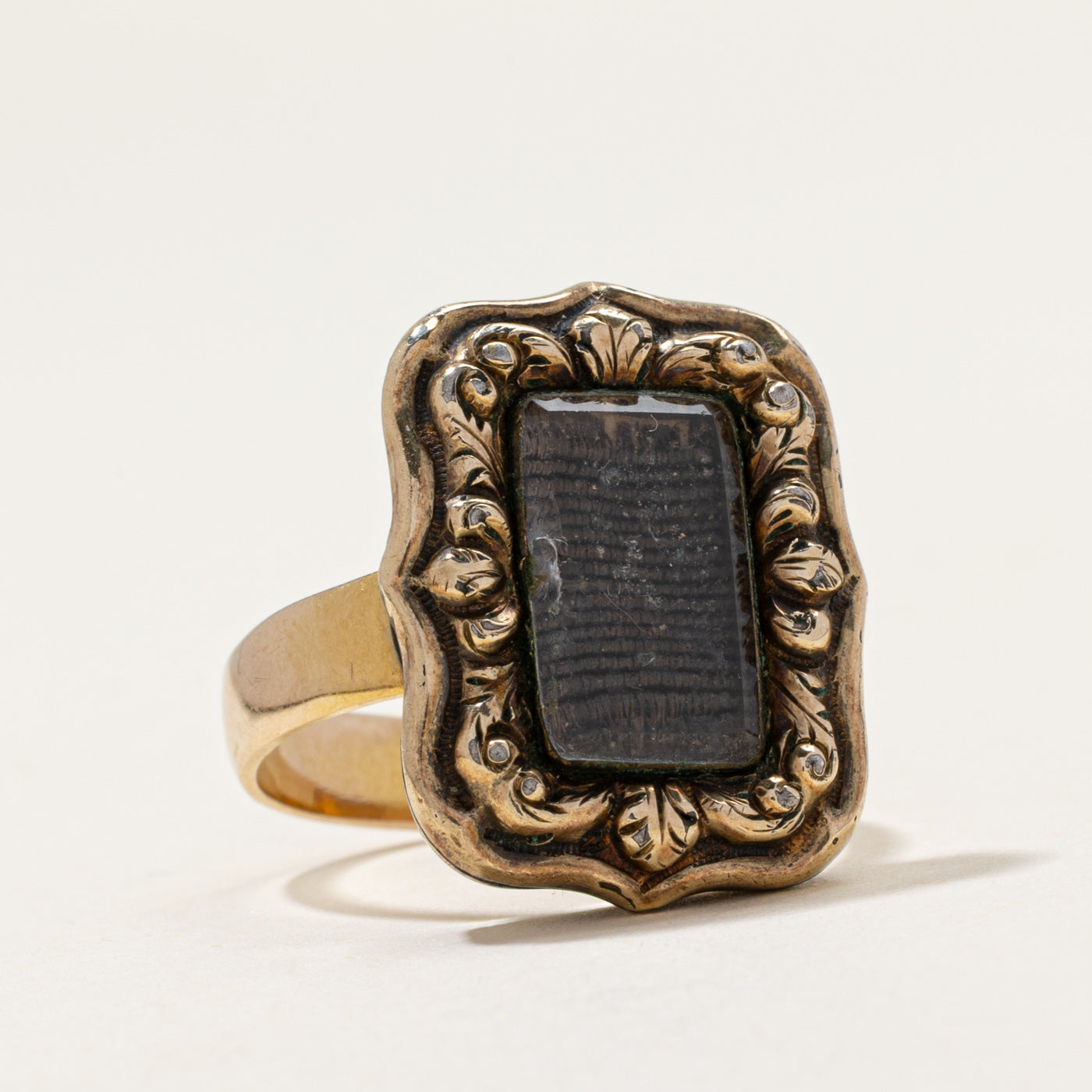 Victorian 9K Mourning Ring with Braided Hair | SZ 6.25
