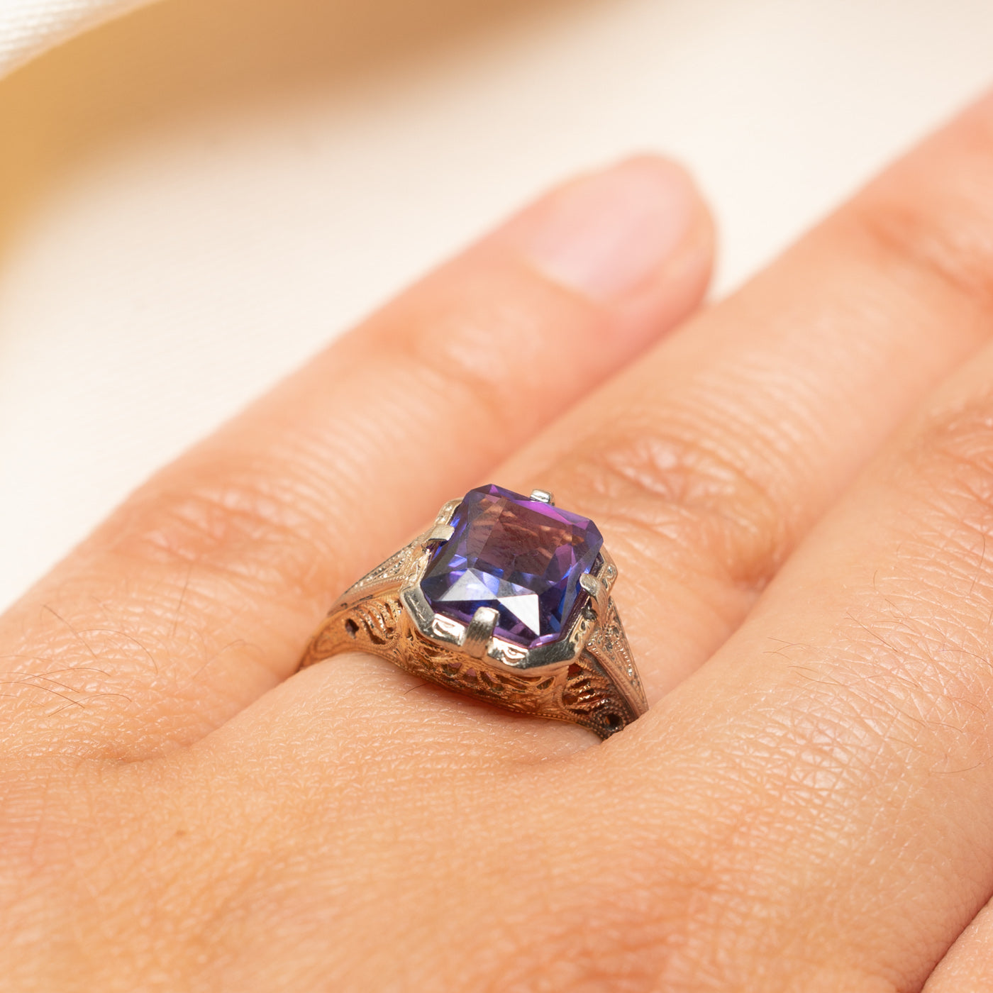 Synthetic Colour Change Sapphire Ring | 2.80ct | SZ 5.75