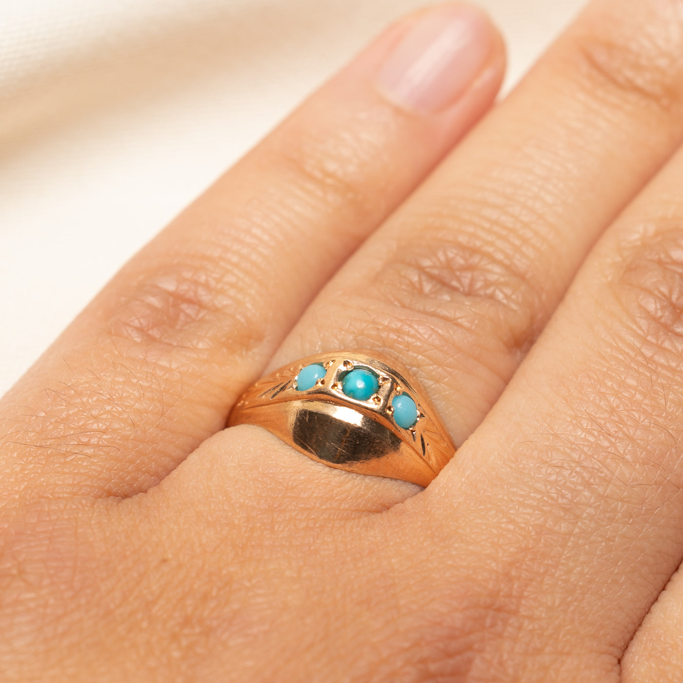Vintage Turquoise Dome Ring | 0.21ctw | SZ 7.25
