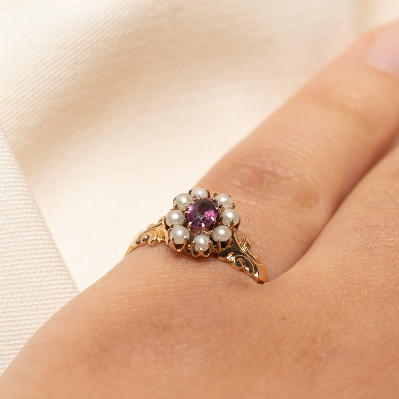 Edwardian Purple Glass & Imitation Pearl Ring | 0.25ctw | SZ 5.25
