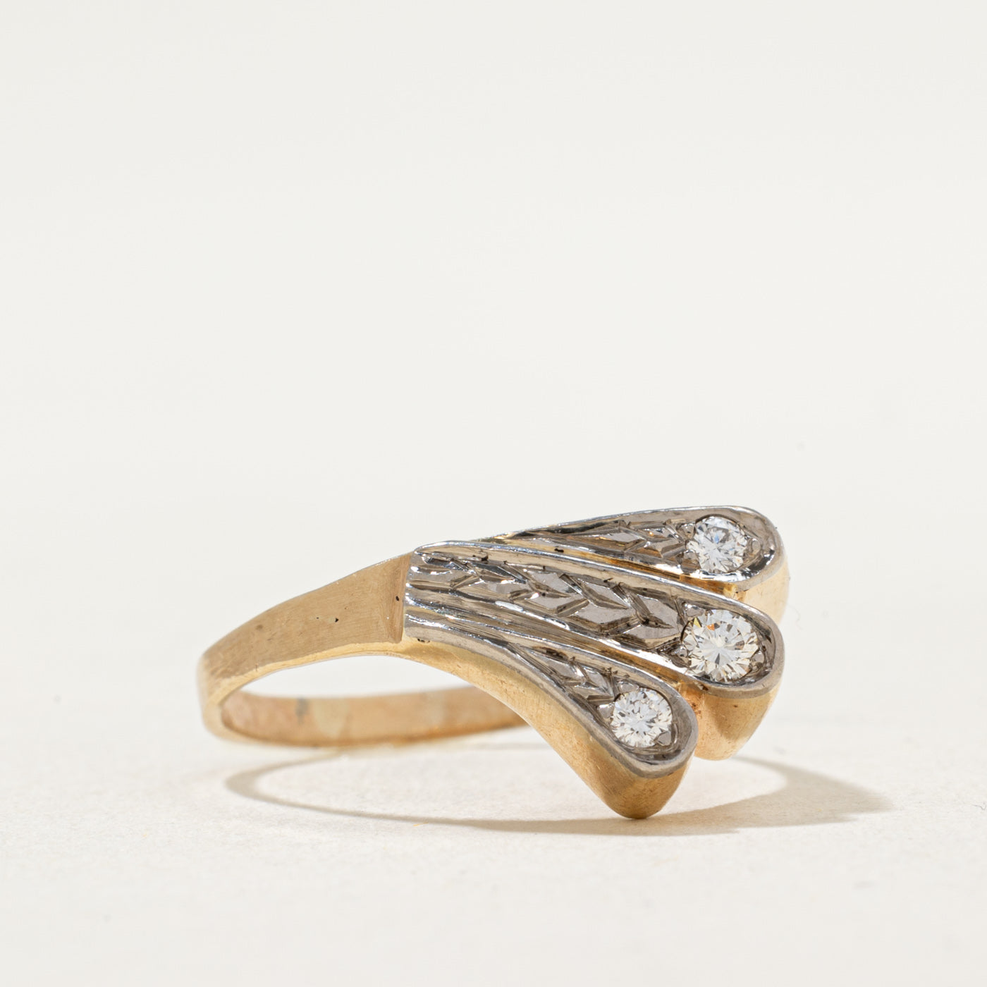 Vintage Diamond Fan Ring | 0.11ctw | SZ 6.25
