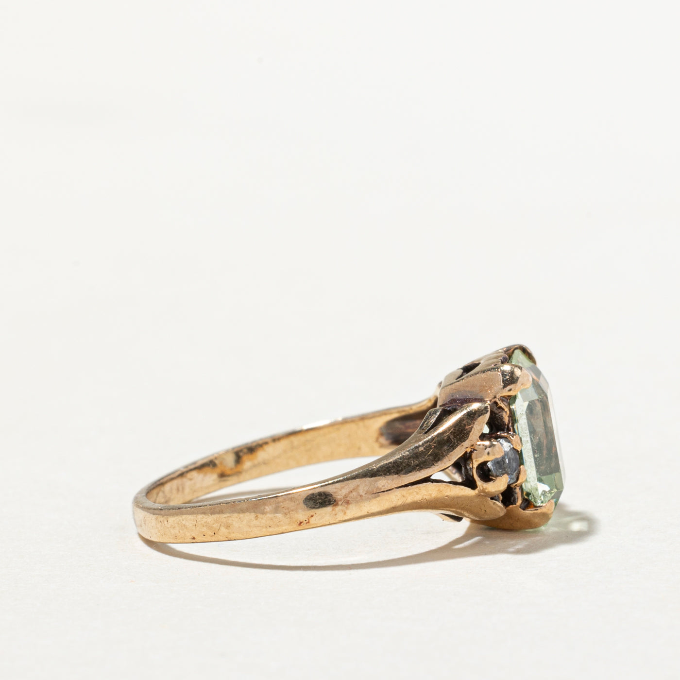 Bague en spinelle synthétique vert et blanc | 3,00 ct | Taille 3,75