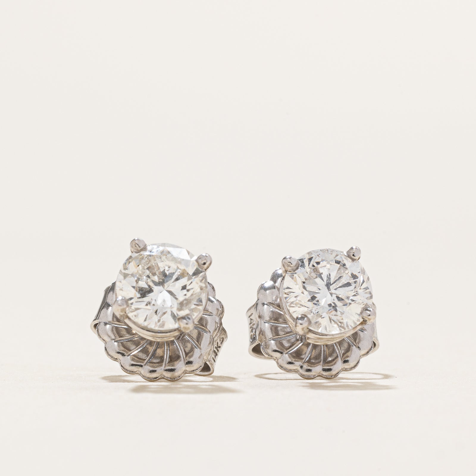 Boucles d'oreilles puces en diamant solitaire 14 carats | 1,40 ct I1 G/H |