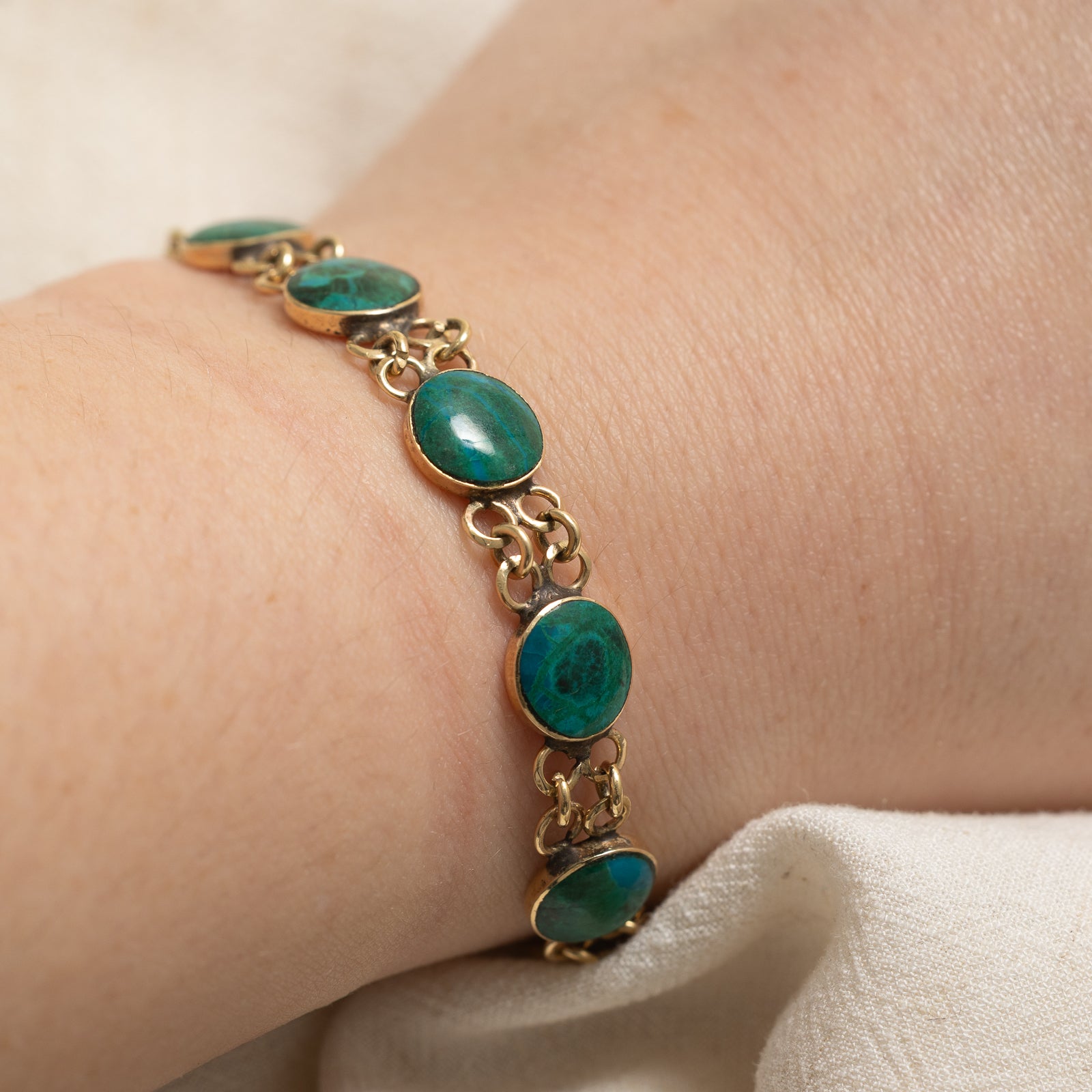 14K Bezel Set Chrysocolla Chain Bracelet | 8.25ctw | 6.75"