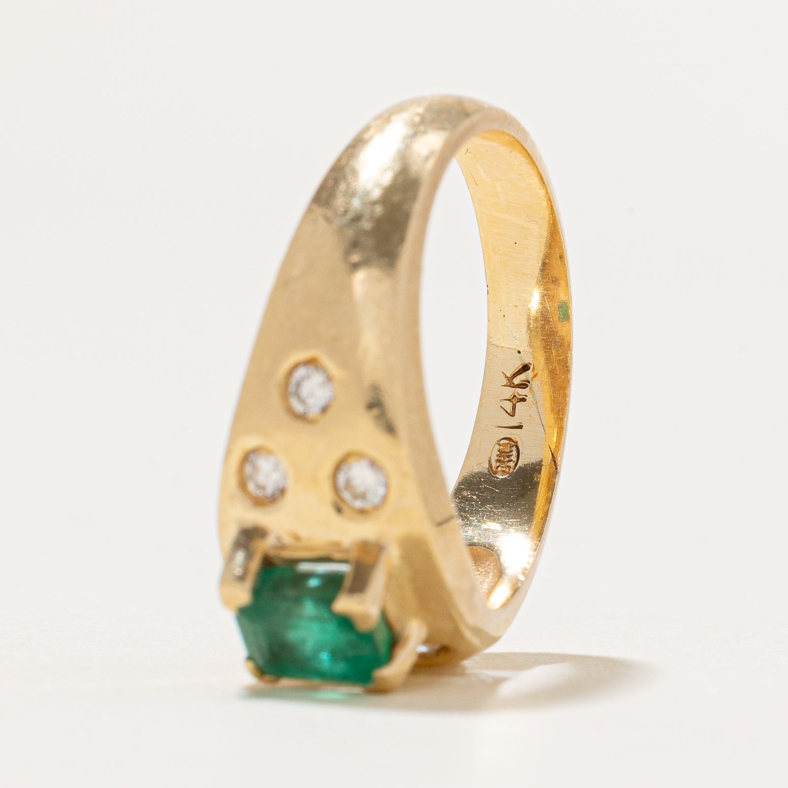 Emerald & Diamond Ring | 0.50ct, 0.15ctw | SZ 6
