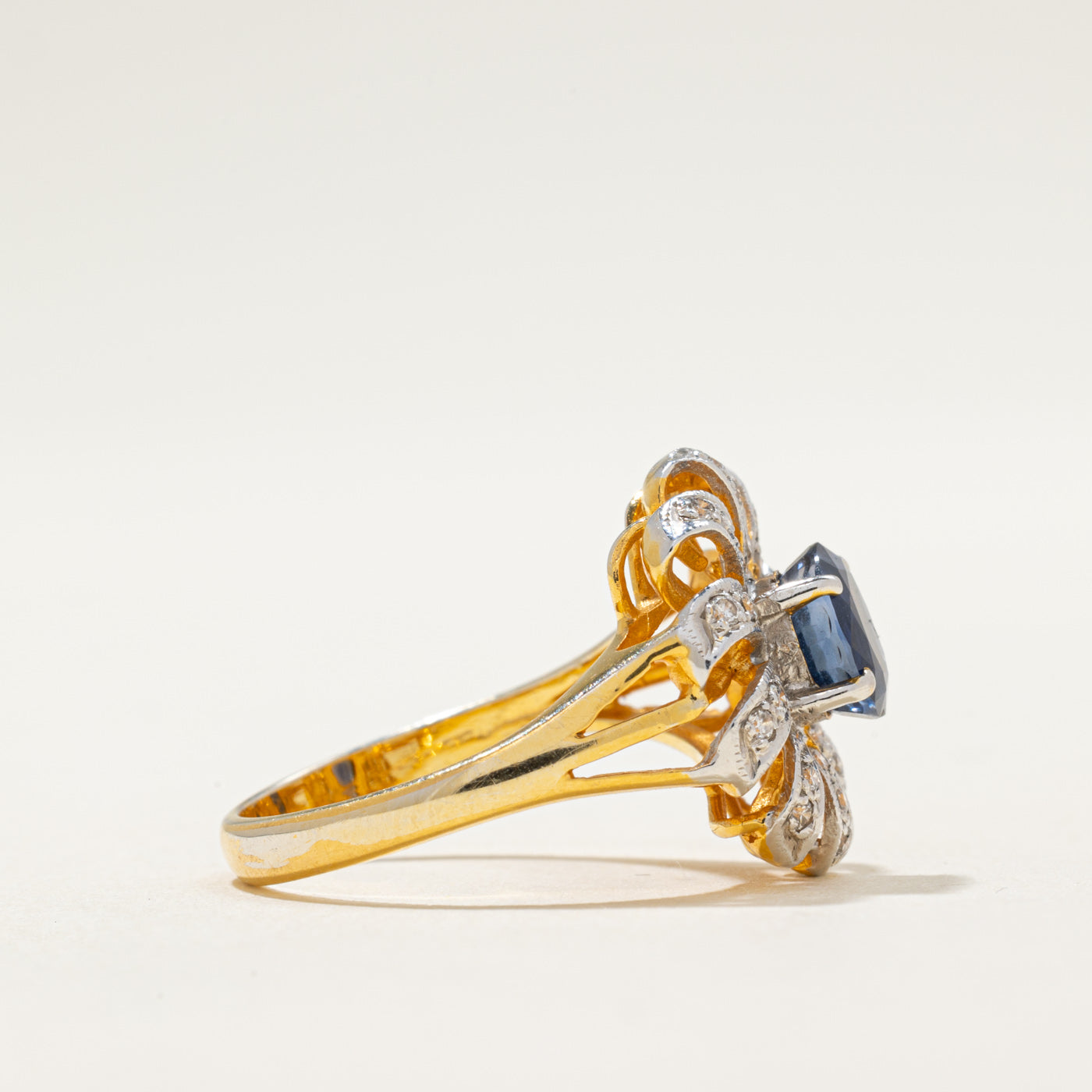 Sapphire & Diamond Pinwheel Design Ring | 1.16ct, 0.22ctw | SZ 6