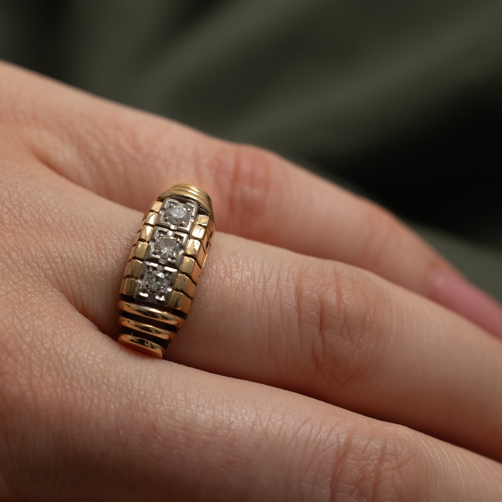 Three Stone Diamond Grooved Ring | 0.23ctw | SZ 7.75