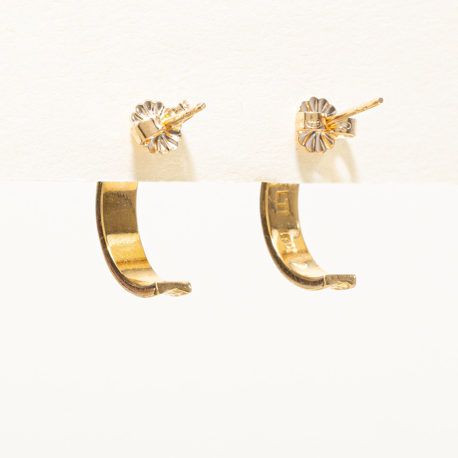 'Cavelti' Textured Half Hoop Earrings