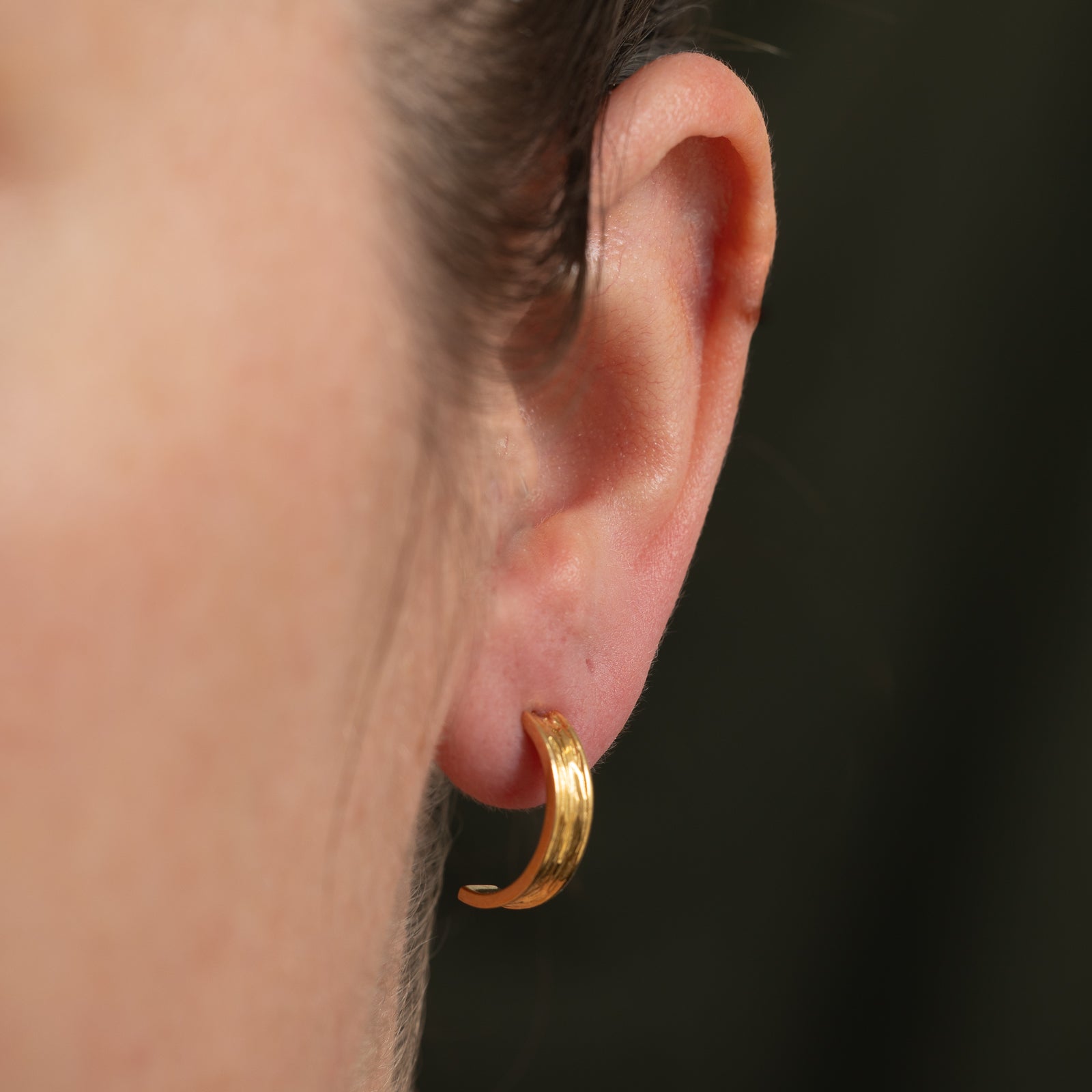 'Cavelti' Textured Half Hoop Earrings