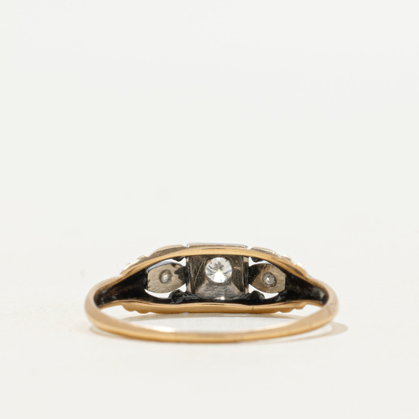 'Birks' Two Tone Diamond Grooved Ring | 0.09ctw | SZ 7