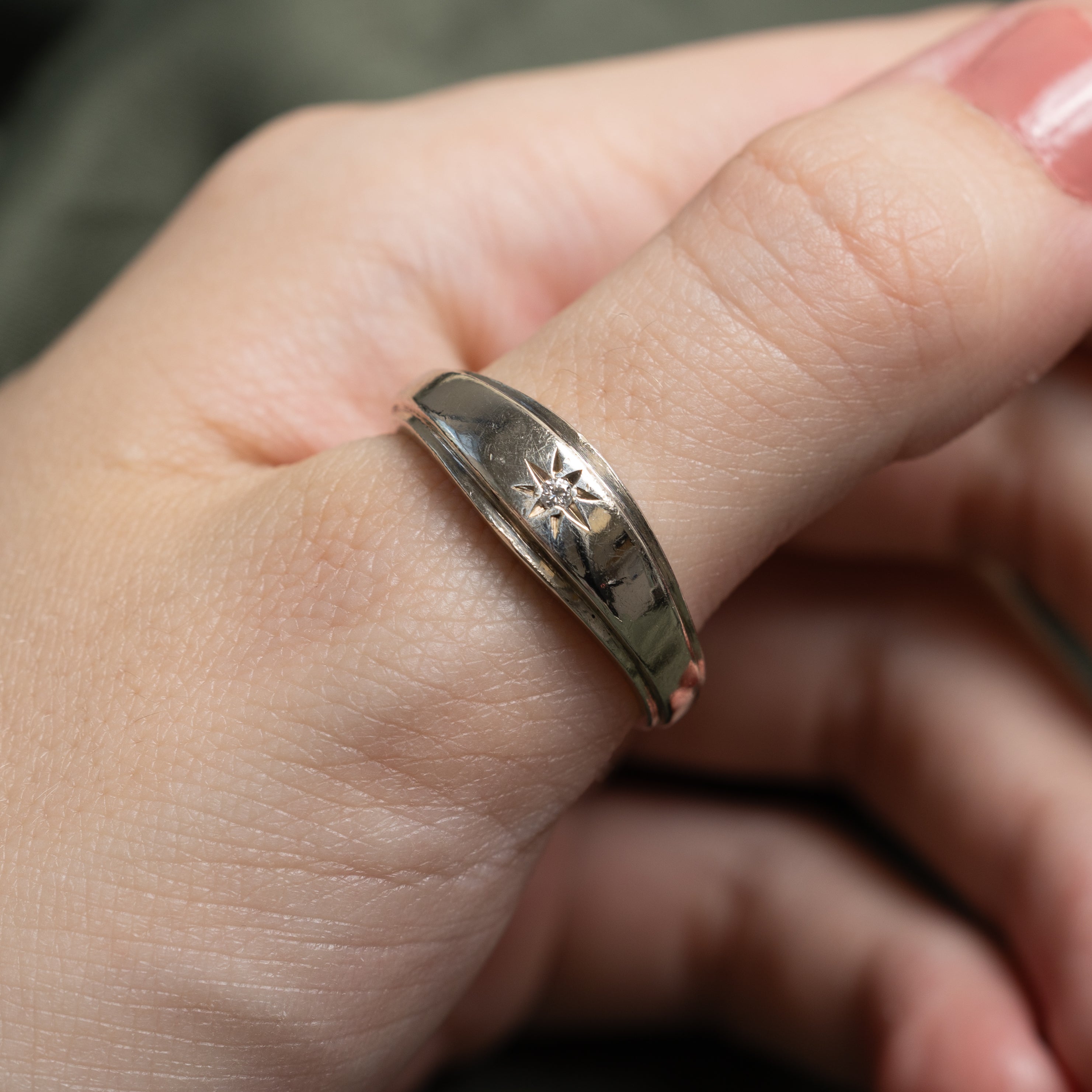 'Birks' Star Set Diamond Tapered Ring | 0.02ct | SZ 11.25