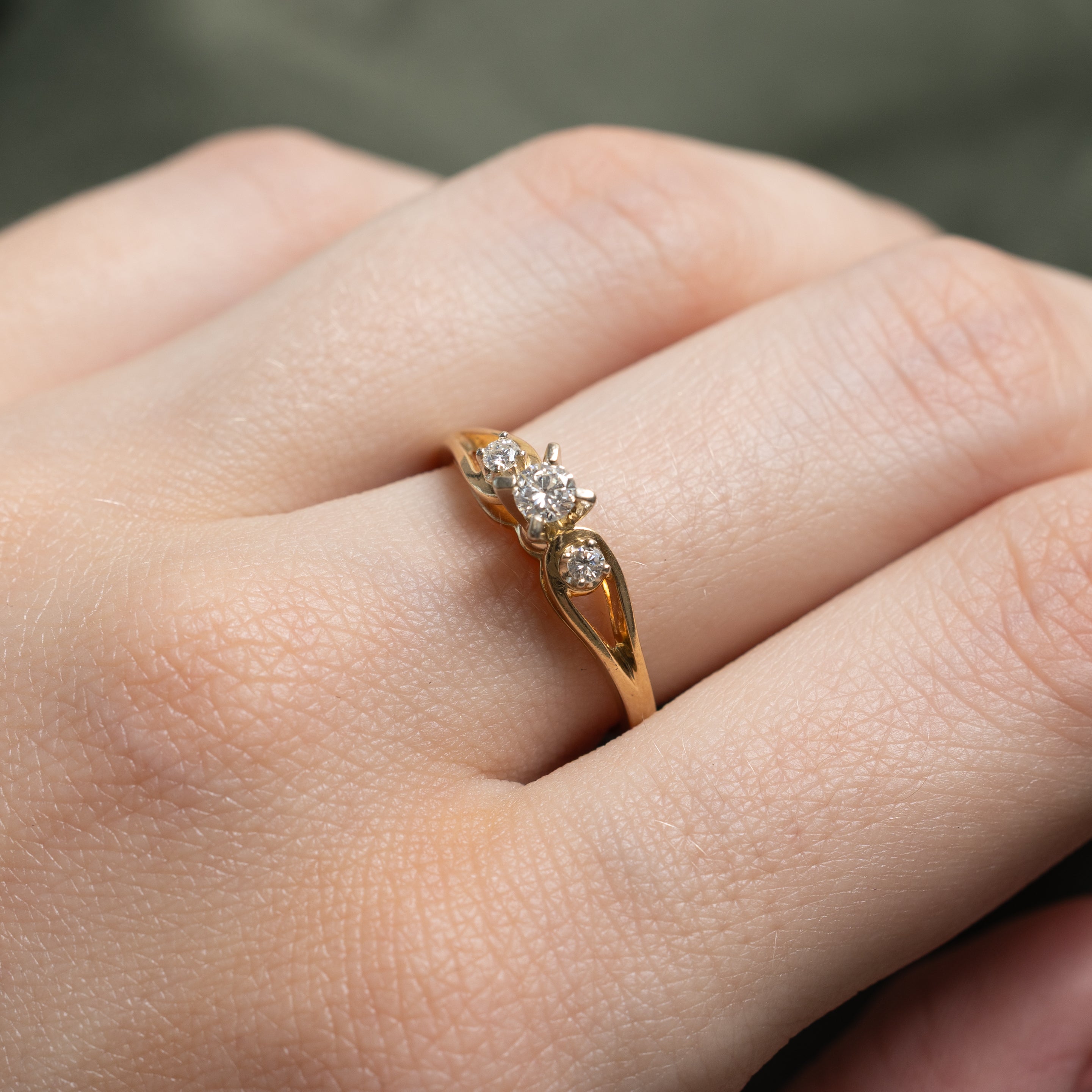'Birks' Three Stone Diamond Openwork Ring | 0.20ctw | SZ 6.75