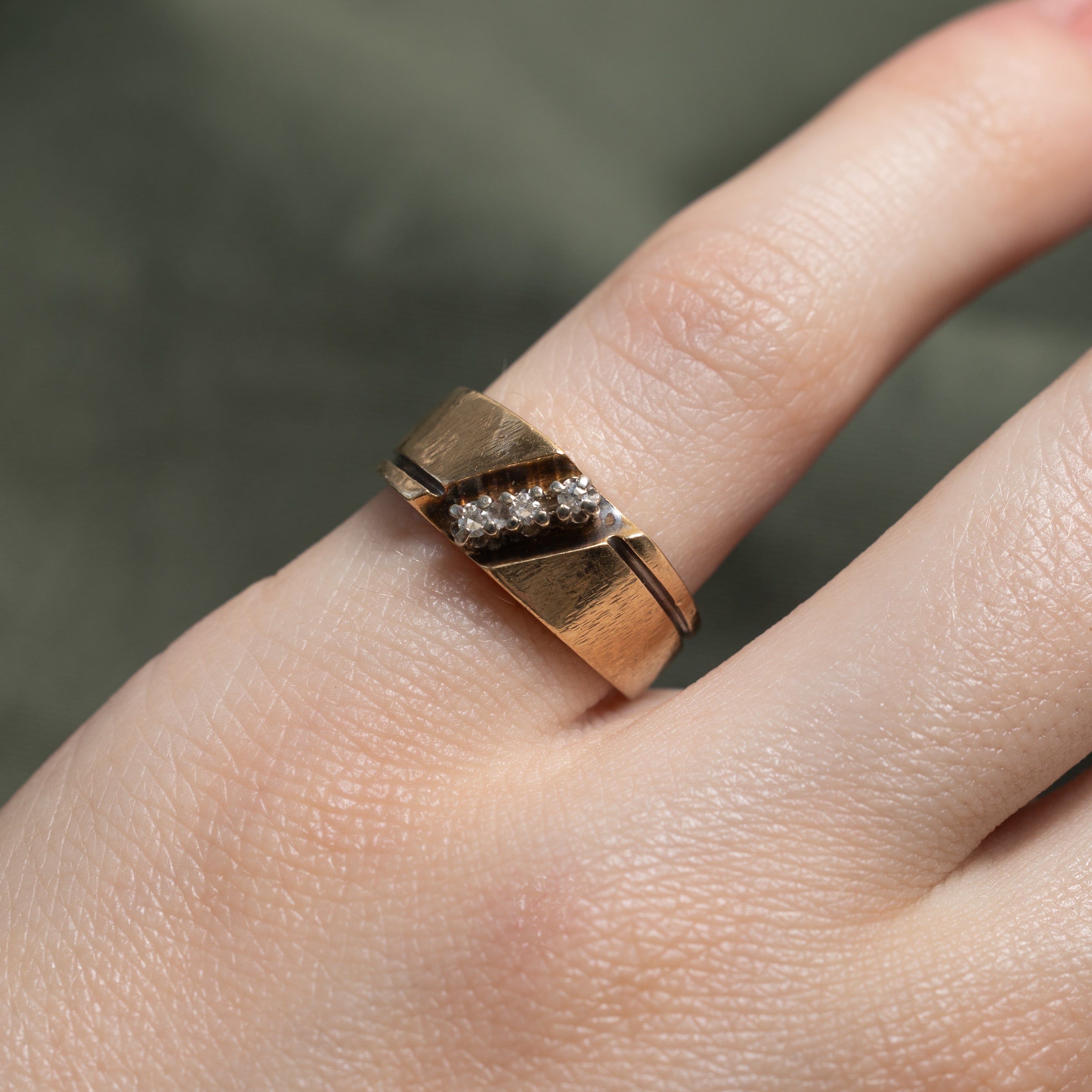 Diagonal Set Diamond Band | 0.03ctw | SZ 4.5