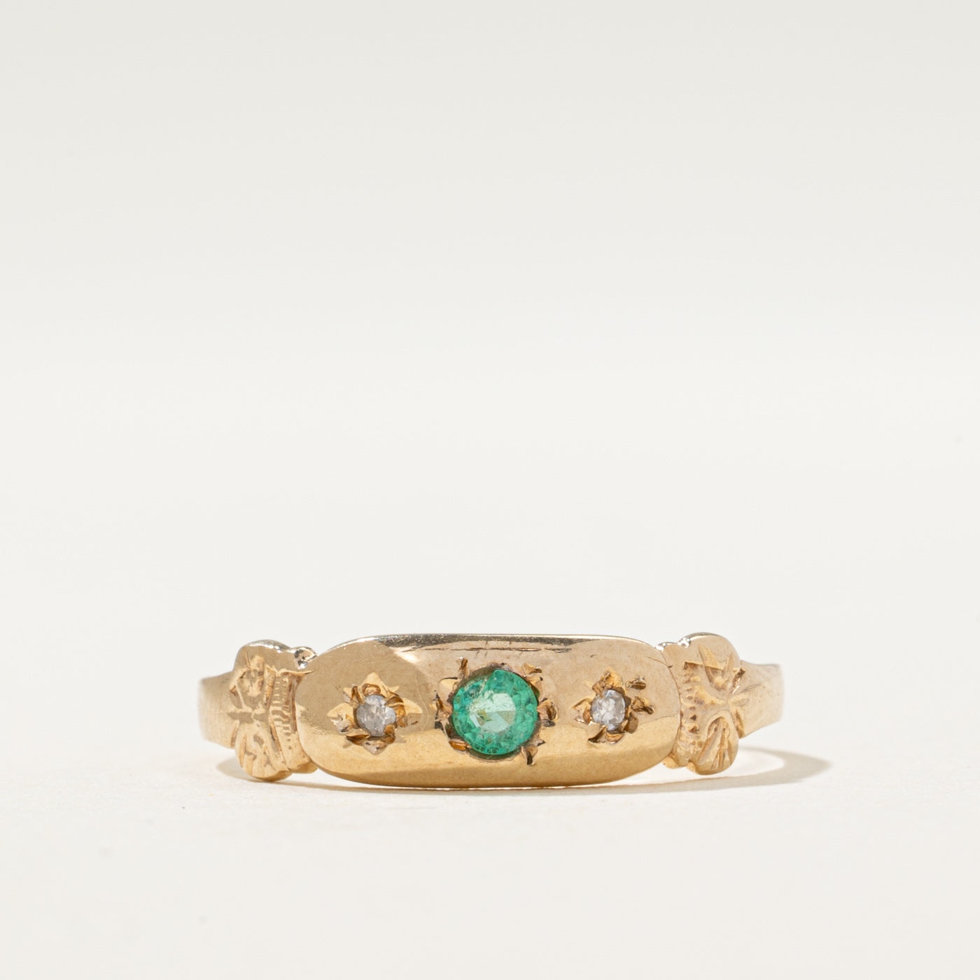 Emerald & Diamond Engraved Ring | 0.04ct, 0.01ctw | SZ 6.75