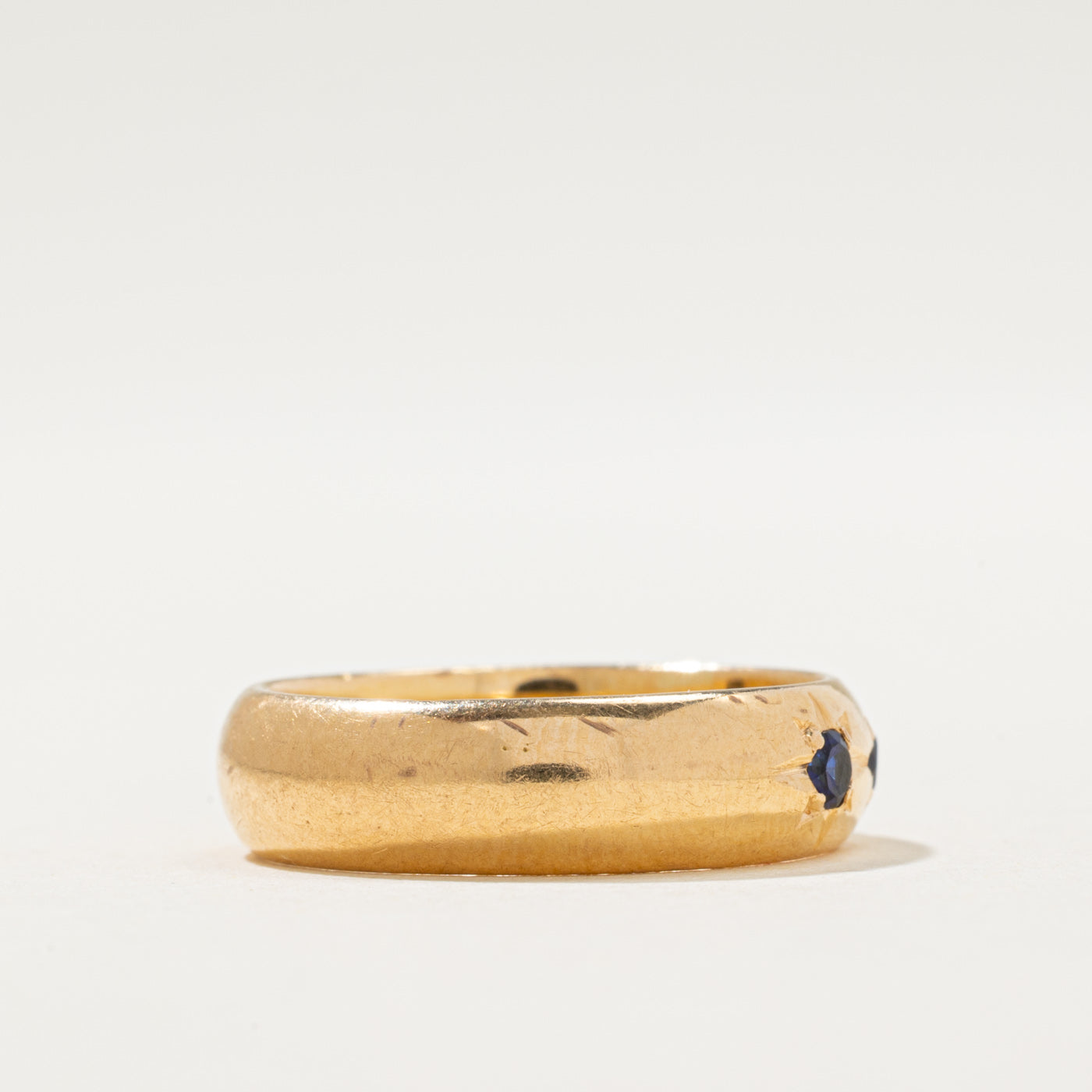 Bague finlandaise trois pierres saphir synthétique 1972 | 0,20 ct | Taille 7,5