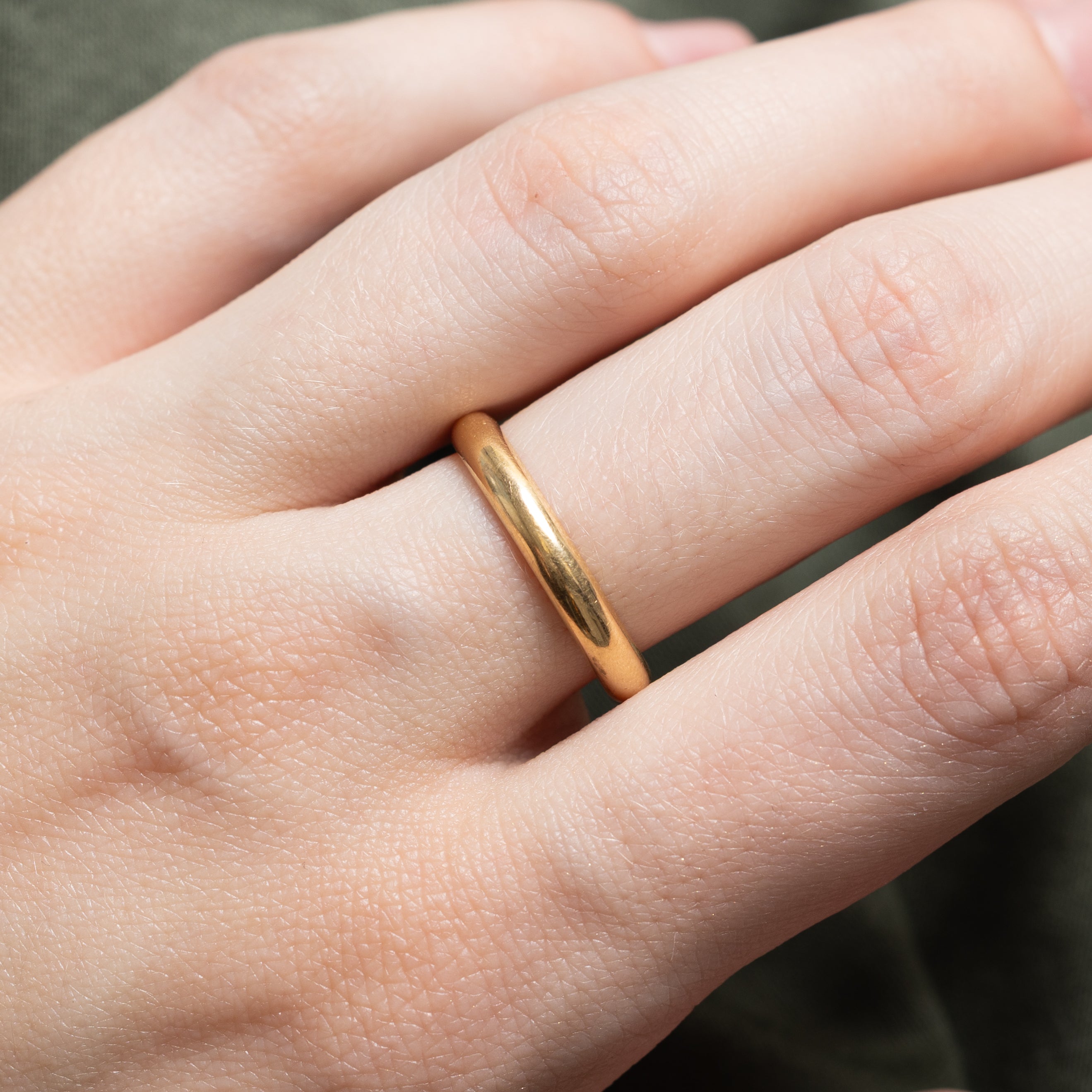 18k Yellow Gold Band | 3.21mm | SZ 7.5