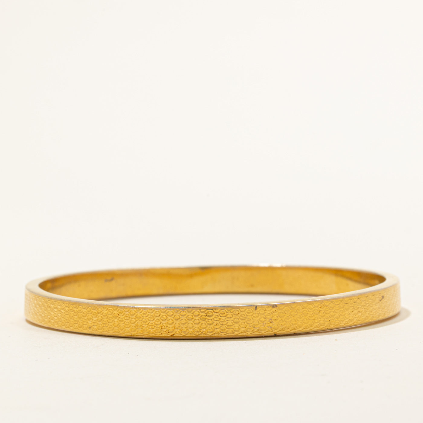 Bracelet jonc rond Chester en or jaune 9 carats de 1928 | 6,30 mm | 8,75" |