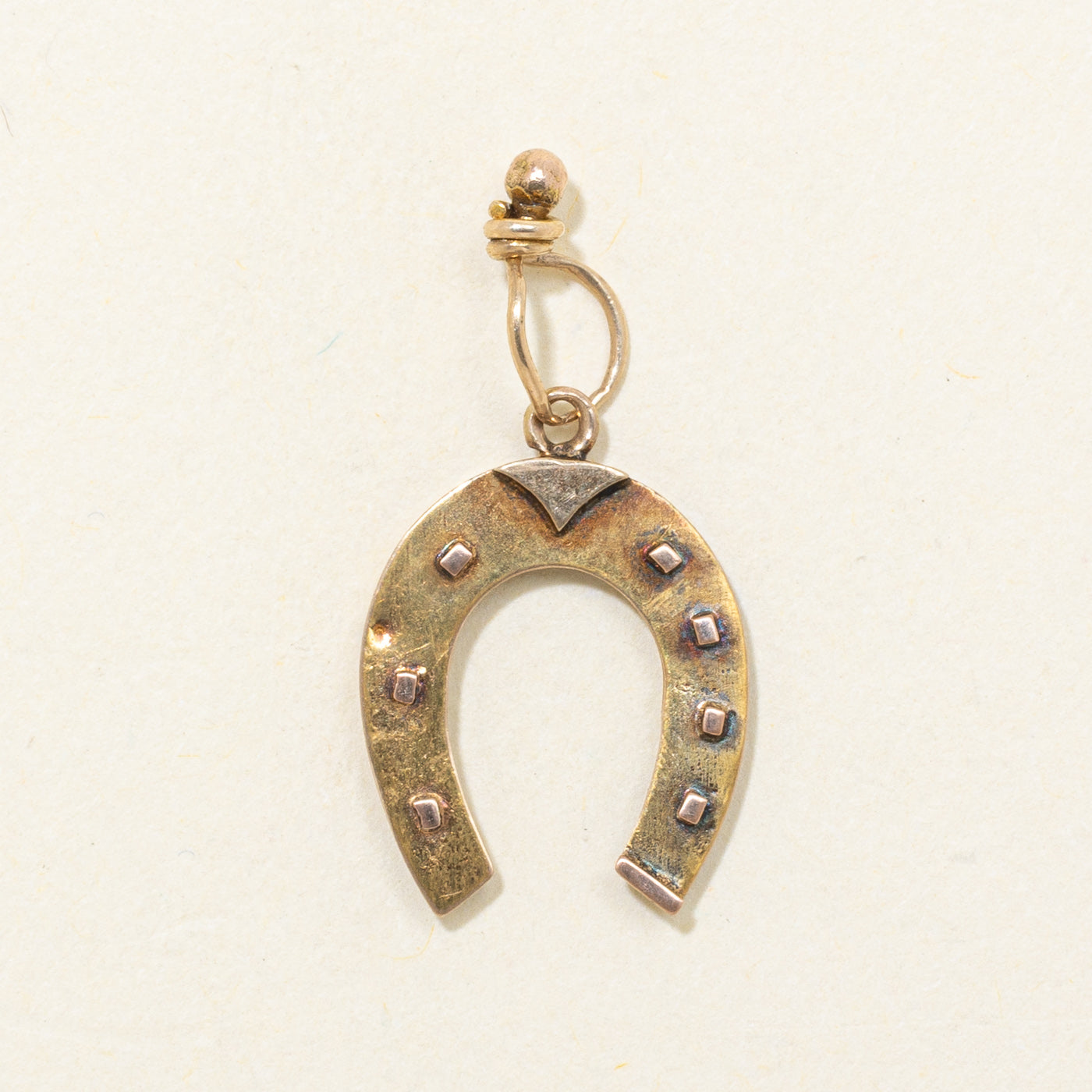 1884 Birmingham 15K Textured Horseshoe Charm