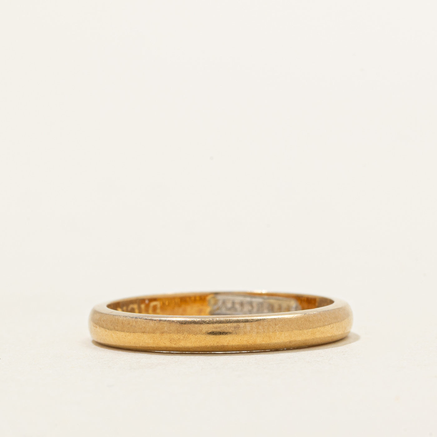 Bague fine en or jaune 18 carats Birmingham 1940 | 2,52 mm | Taille 5,75 |