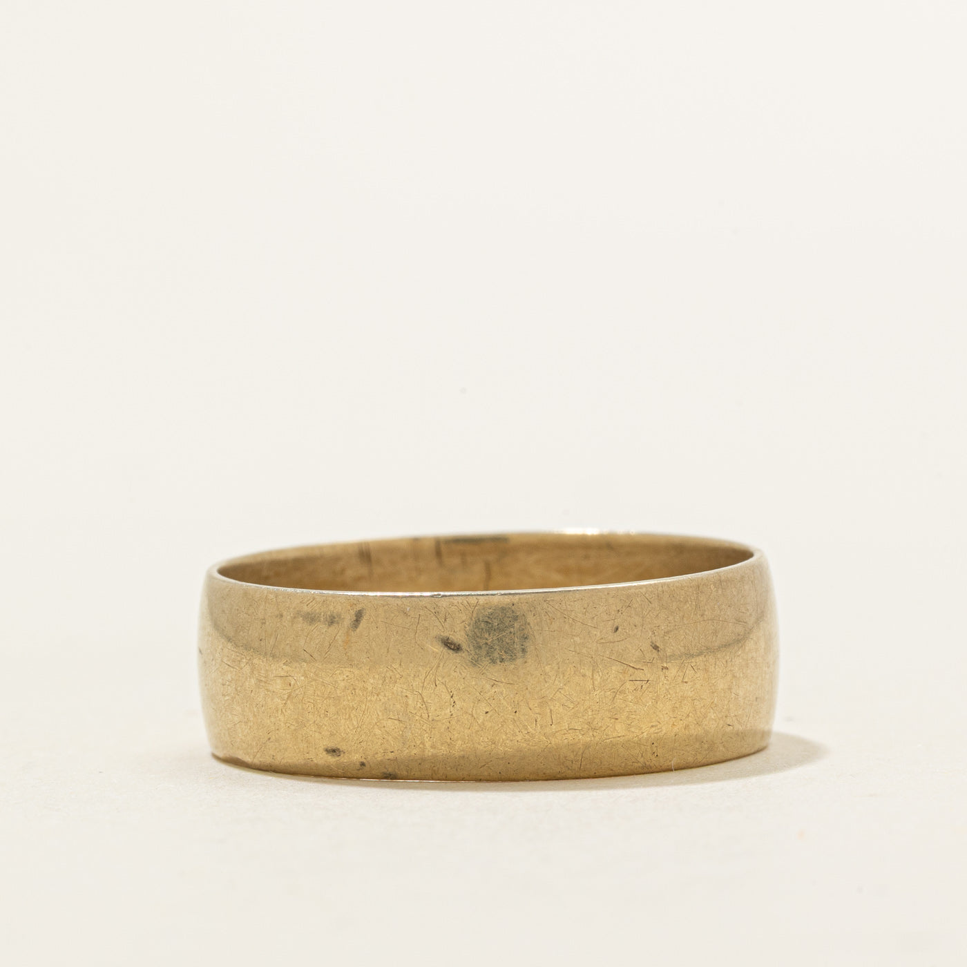 1975 London 9K Yellow Gold Band | 7.26mm | SZ 10.75 |