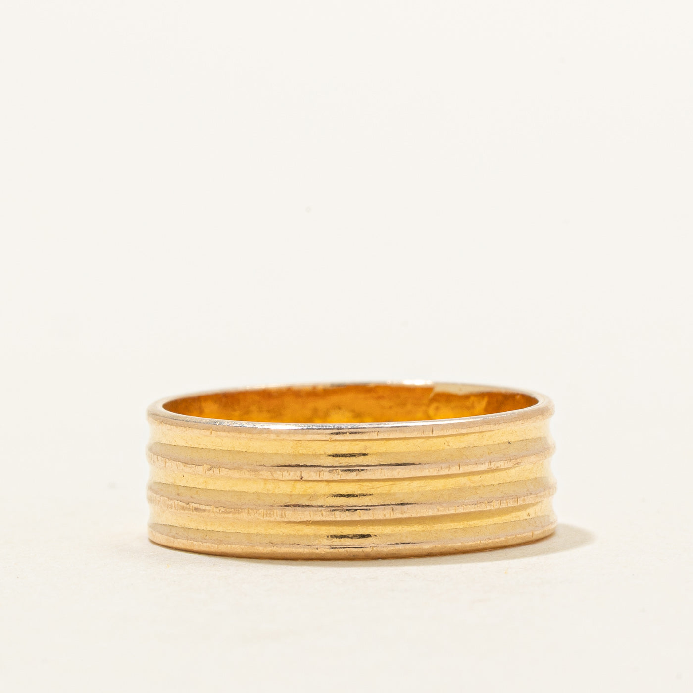 18K Yellow Gold Fluted Band | 6mm | SZ 6.75 |