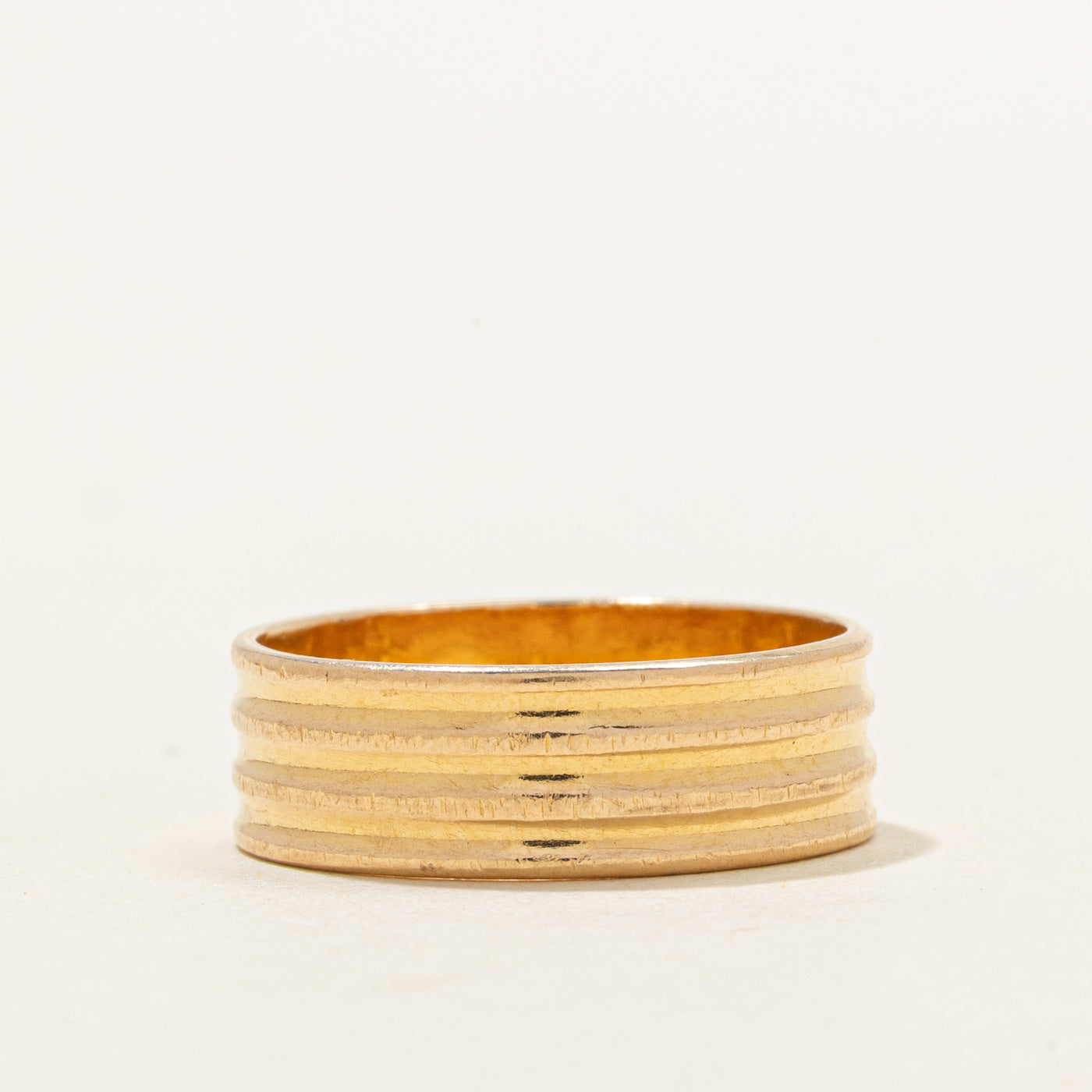 18K Yellow Gold Fluted Band | 6mm | SZ 6.75 |