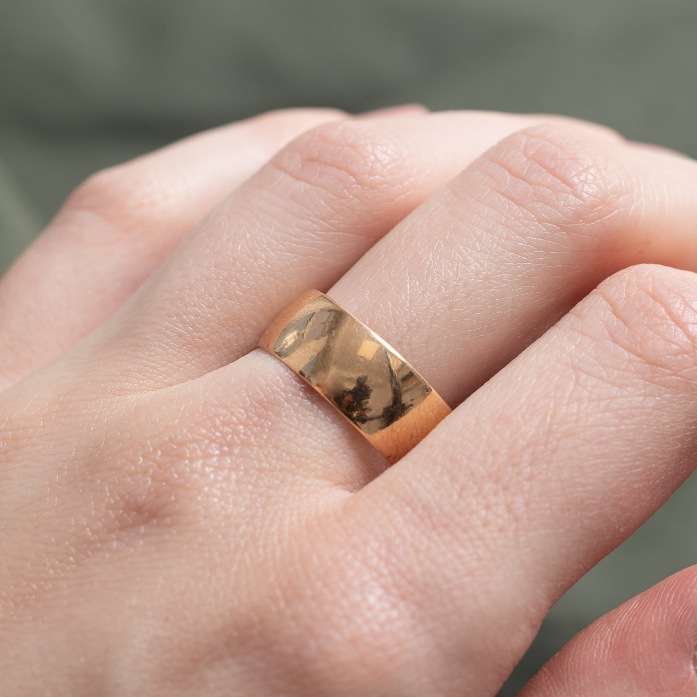 Bague soviétique en or rose 14 carats poinçonnée de 1971 | 7,71 mm | Taille 9,5 |