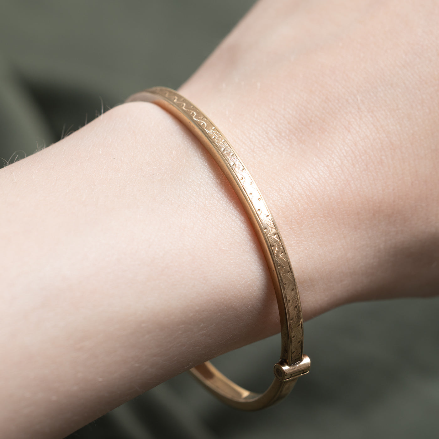 'Birks' 9K Yellow Gold Engraved Bangle | 3.70mm | 7" |