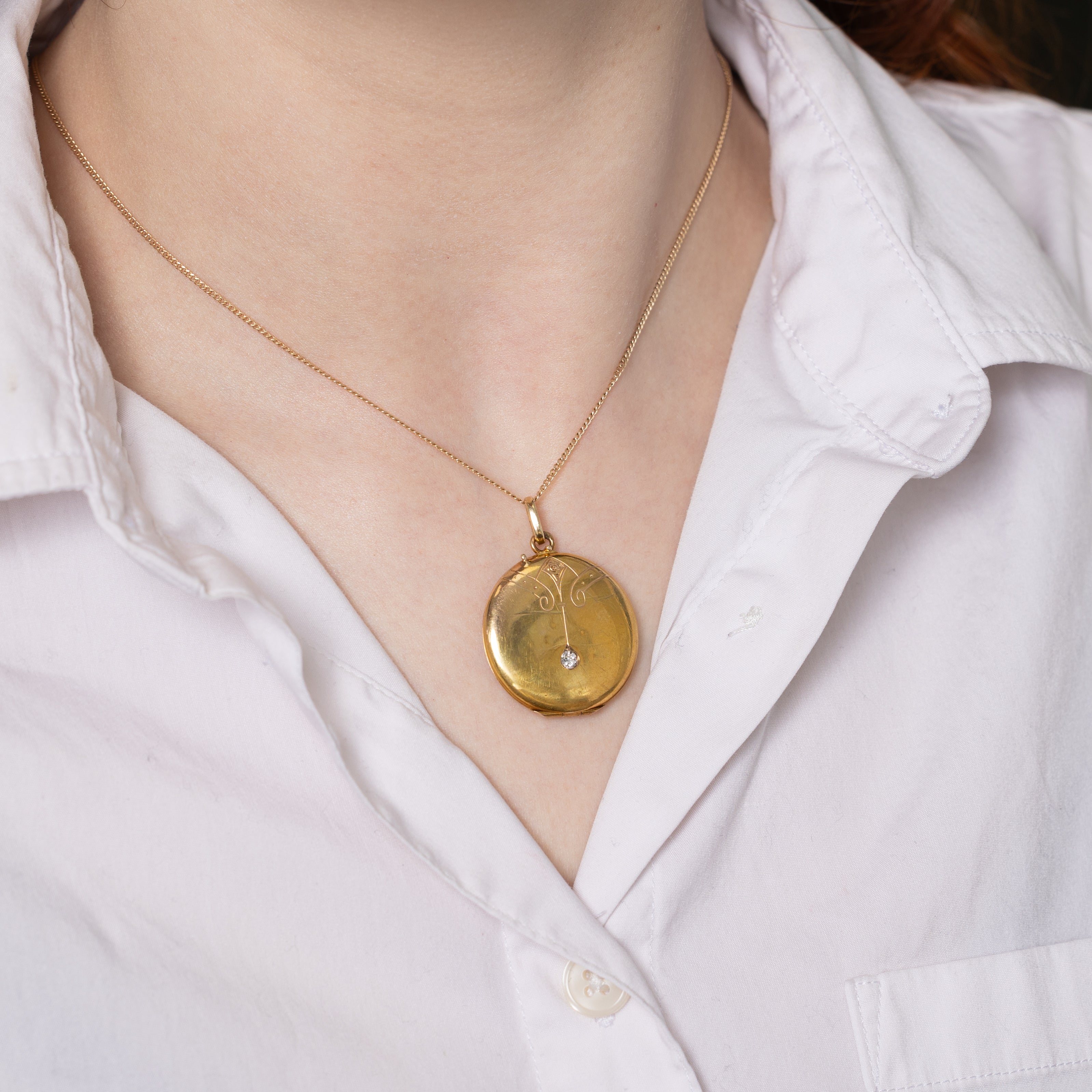 Old European Cut Diamond Engraved Locket | 0.11ct