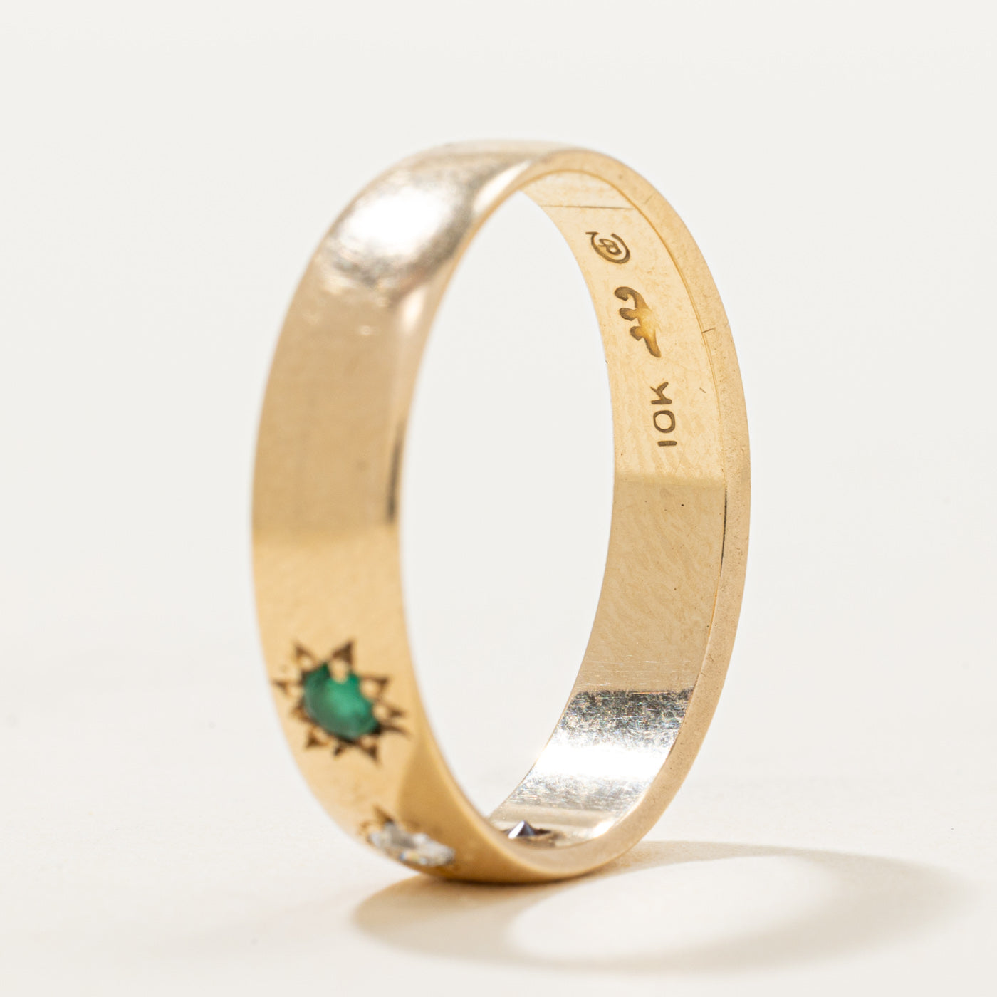 Bague sertie de trois pierres en forme d'étoile | 0,15 ct au total | Taille 8