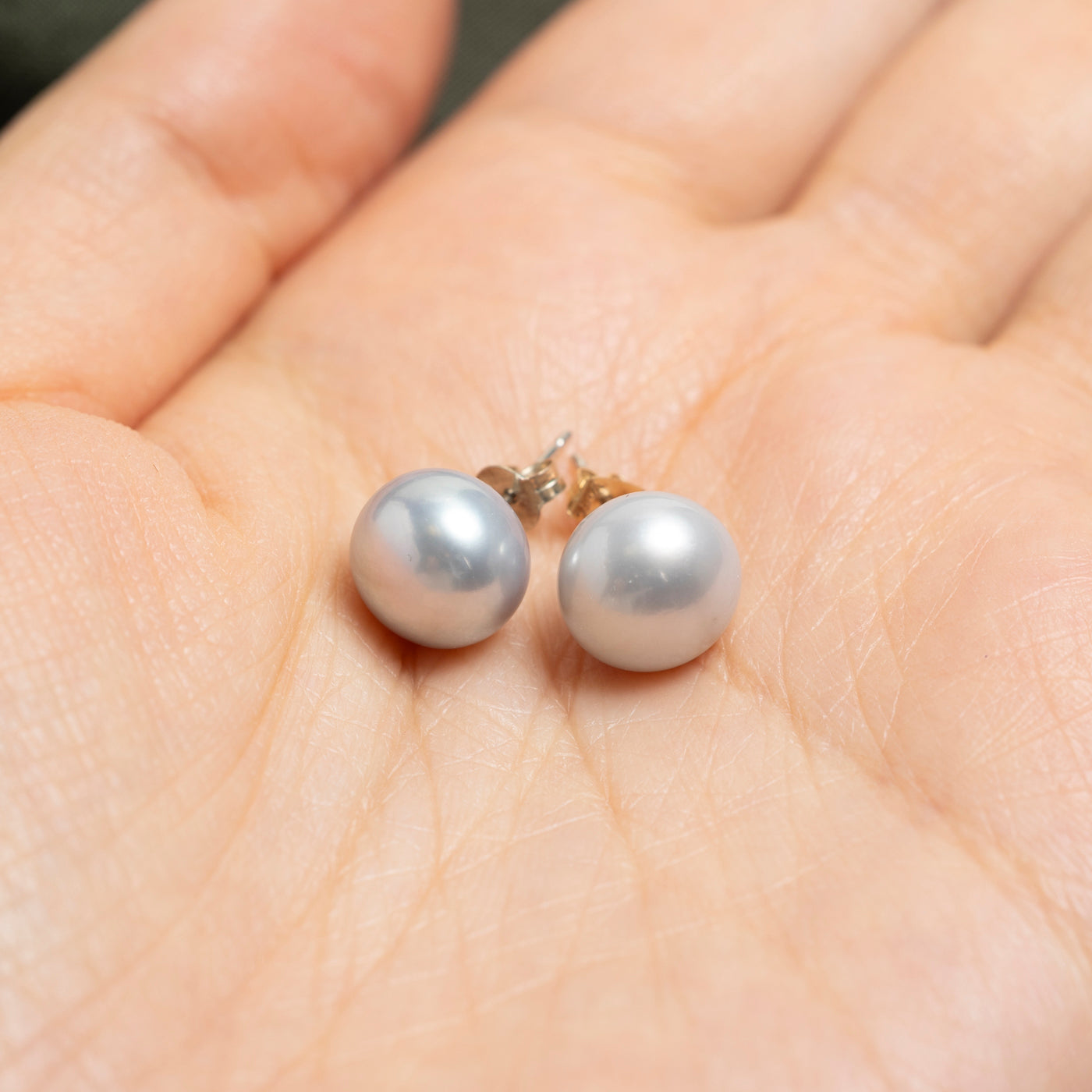 14k Grey Pearl Strand Necklace & Stud Earrings | 17"
