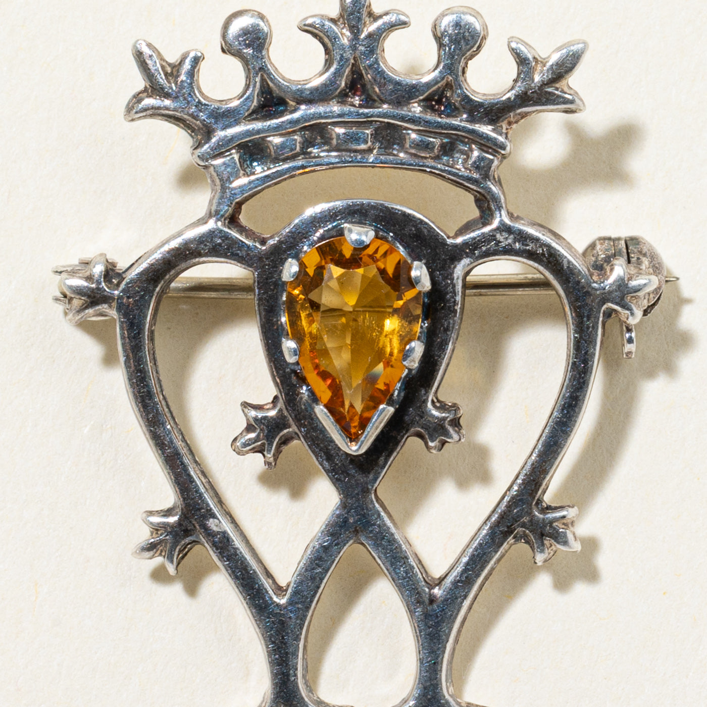 1966 Hallmarked Citrine Scottish Luckenbooth Brooch | 1.20ct