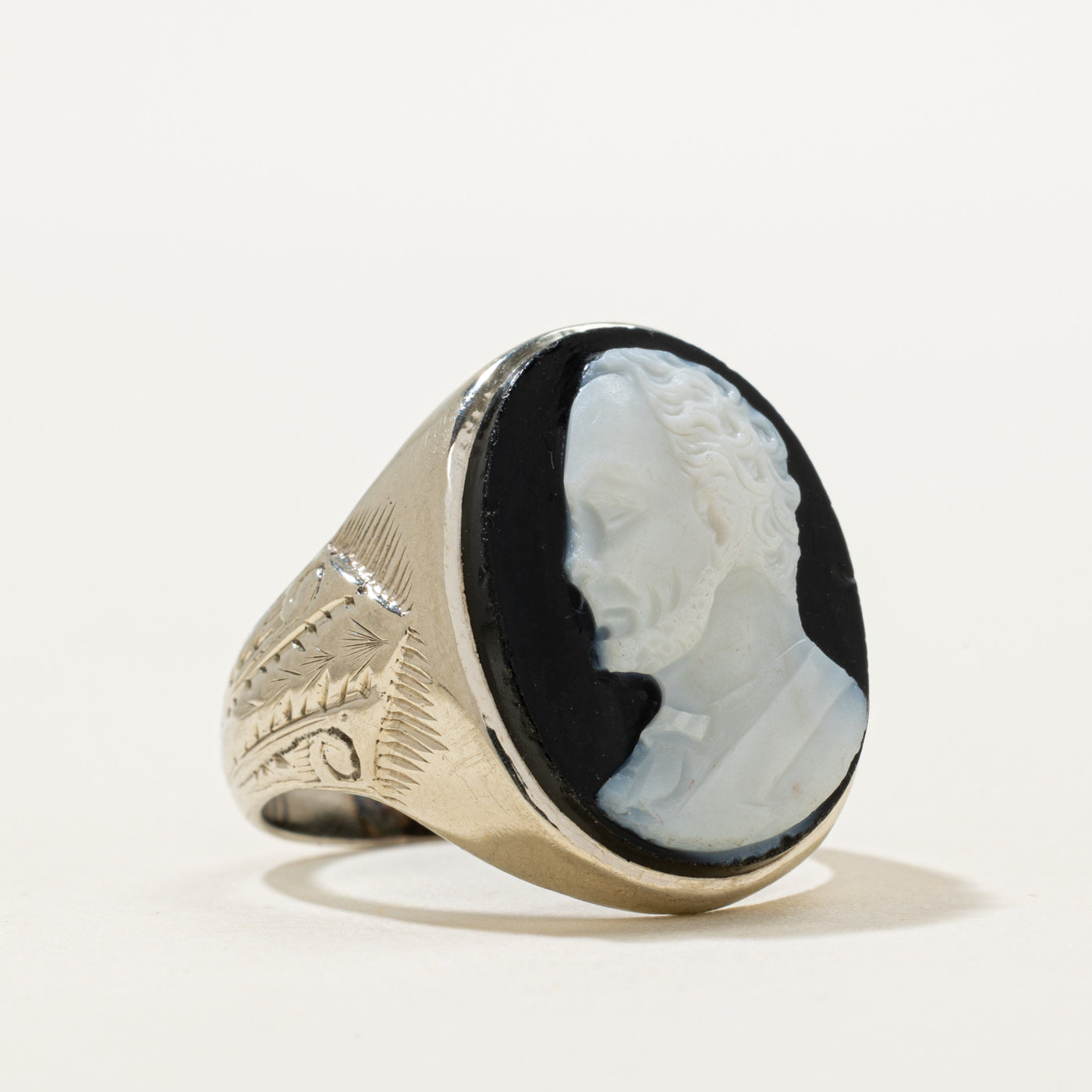 Black & White Onyx Cameo Ring | 7.00ct | SZ 8.75