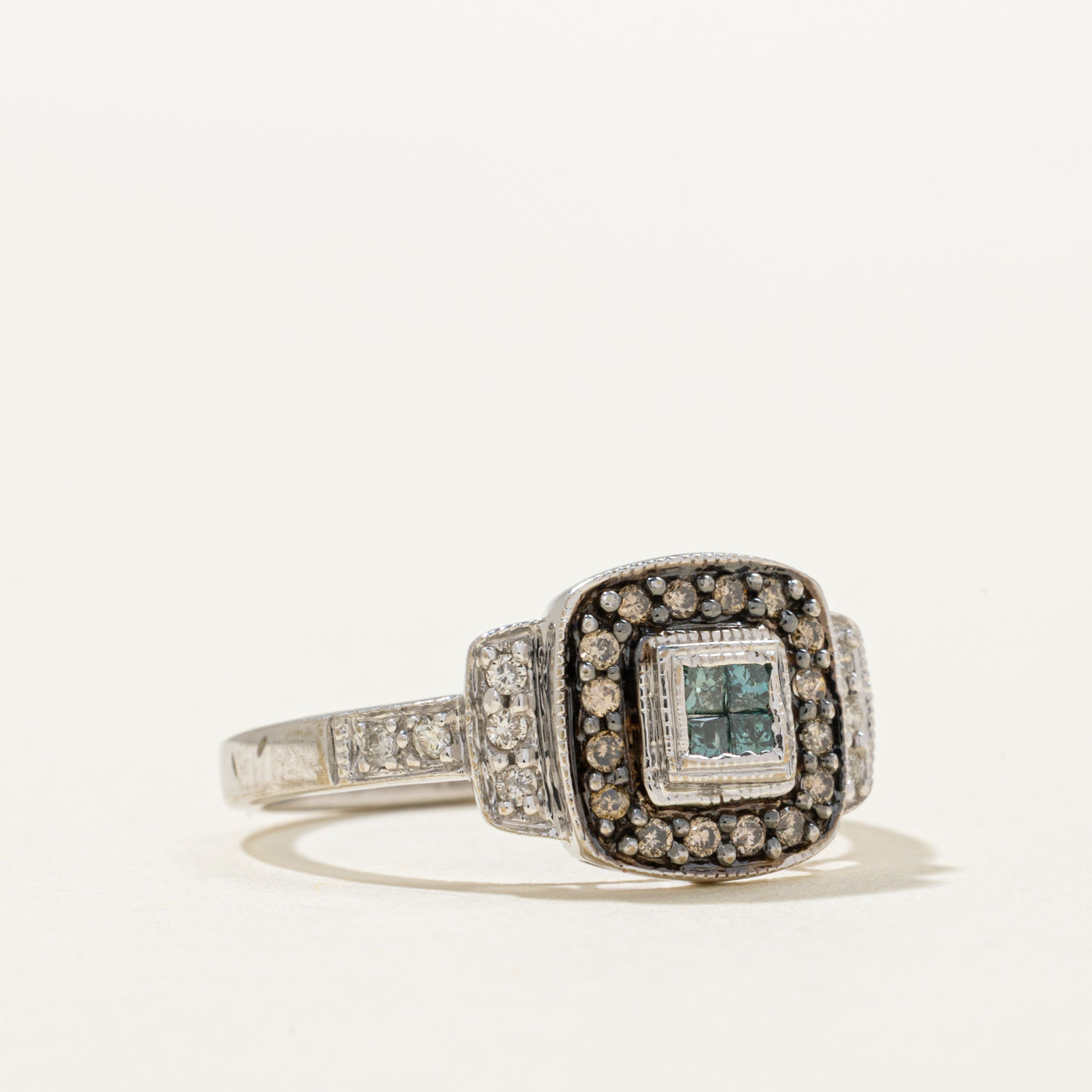 Blue & White Diamond Cluster Ring | 0.20ctw | SZ 7.25