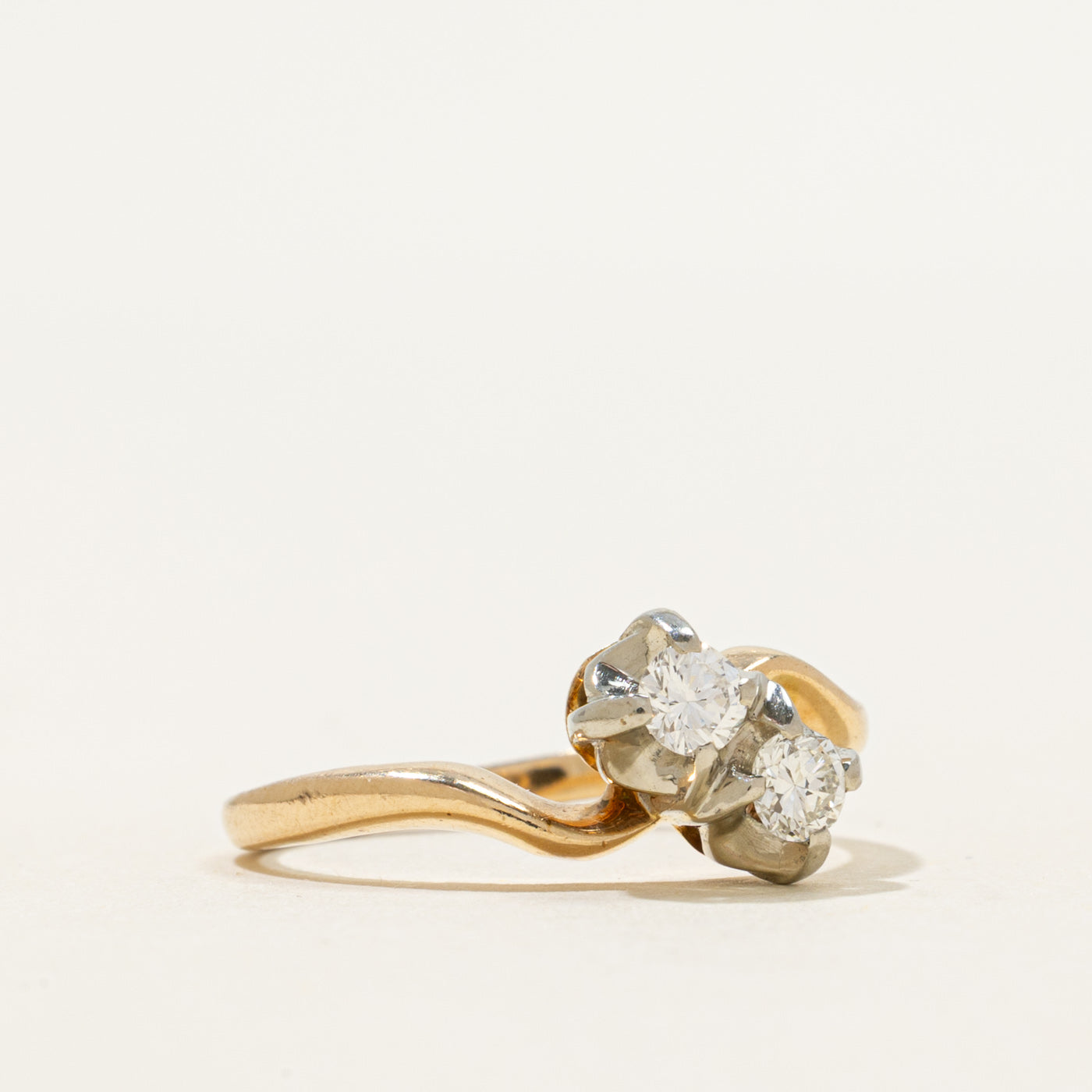 Belcher Set Toi et Moi Diamond Bypass Ring | 0.27ctw | SZ 6.25