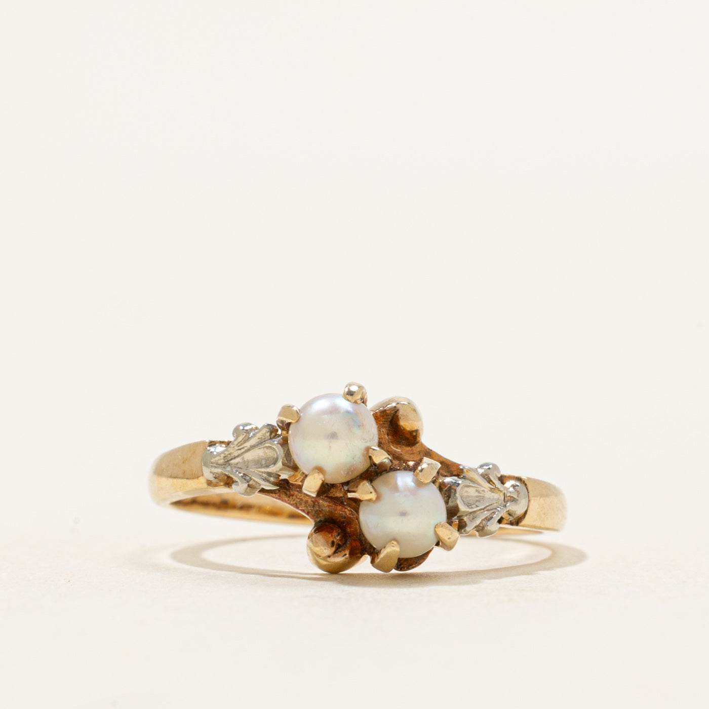 Vintage Toi et Moi Pearl Scrollwork Ring | SZ 6.5