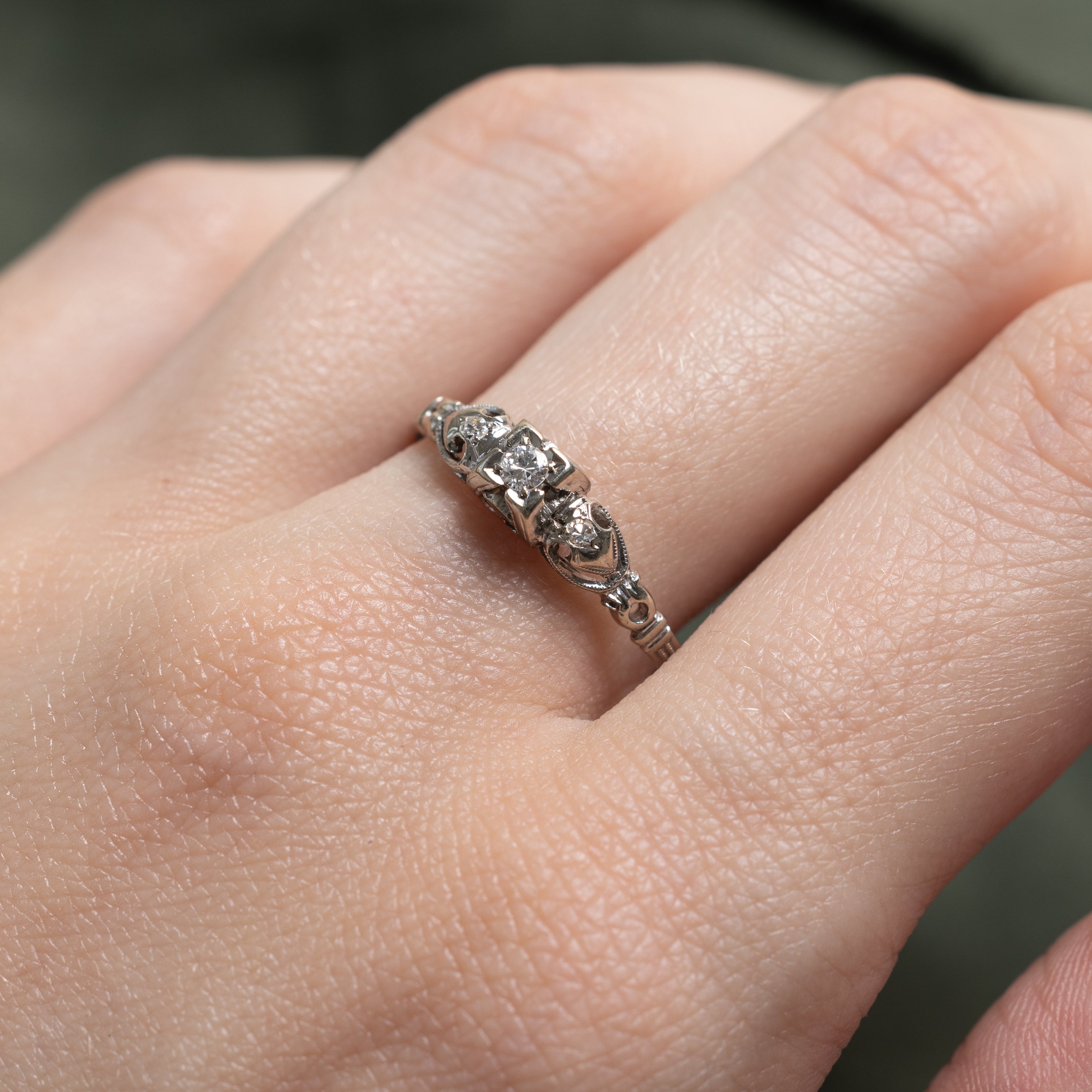 Diamond Engraved Ornate Ring | 0.10ctw | SZ 9