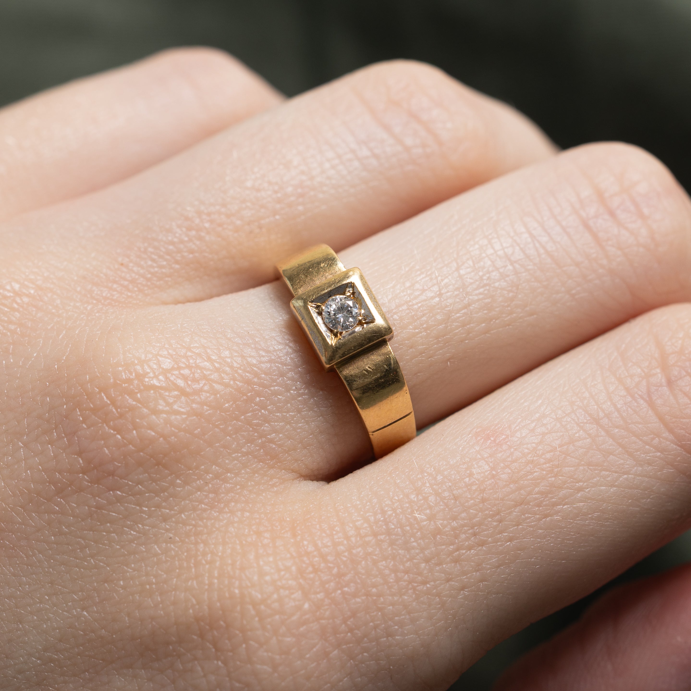 18k Solitaire Diamond Square Ring | 0.12ct | SZ 6.75
