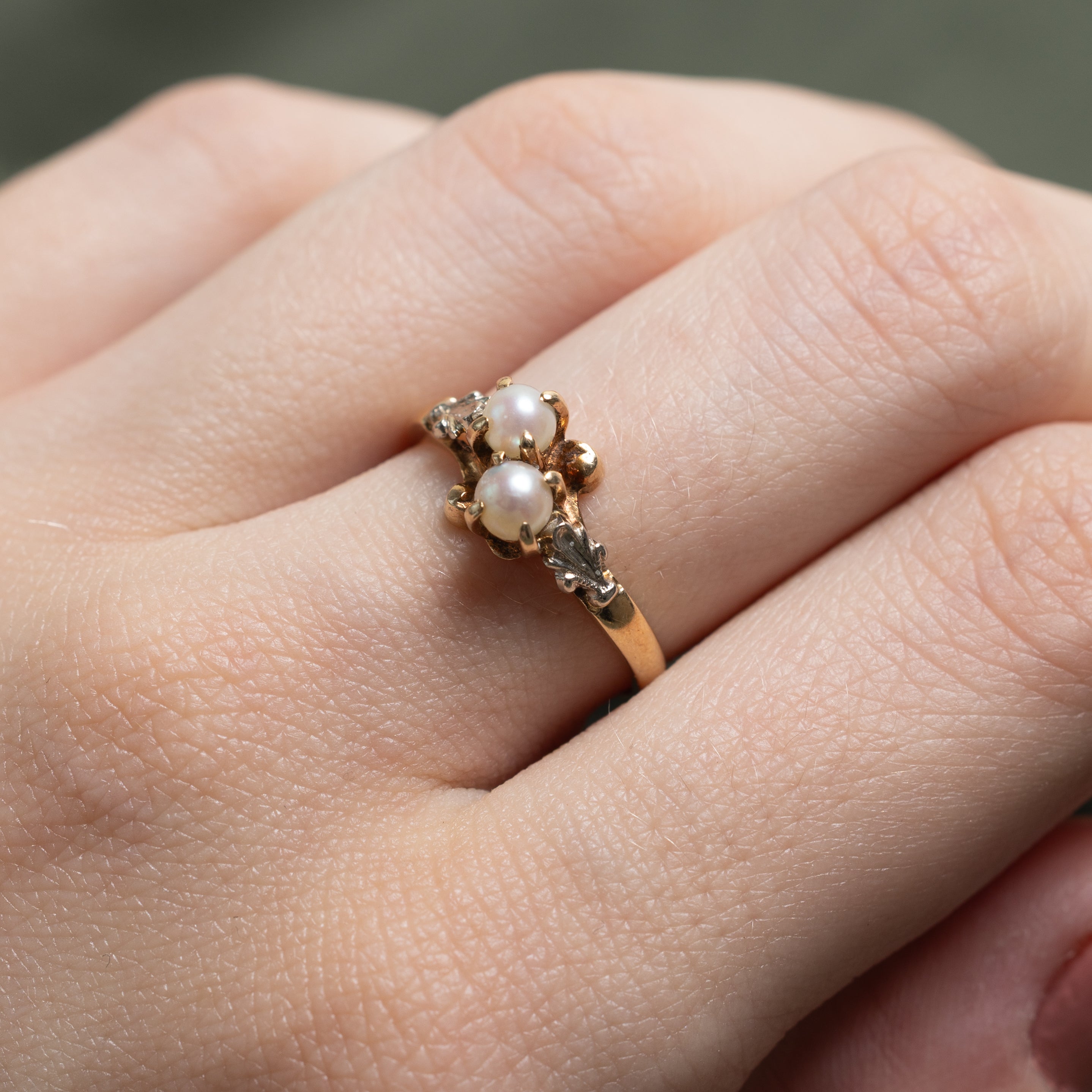 Vintage Toi et Moi Pearl Scrollwork Ring | SZ 6.5