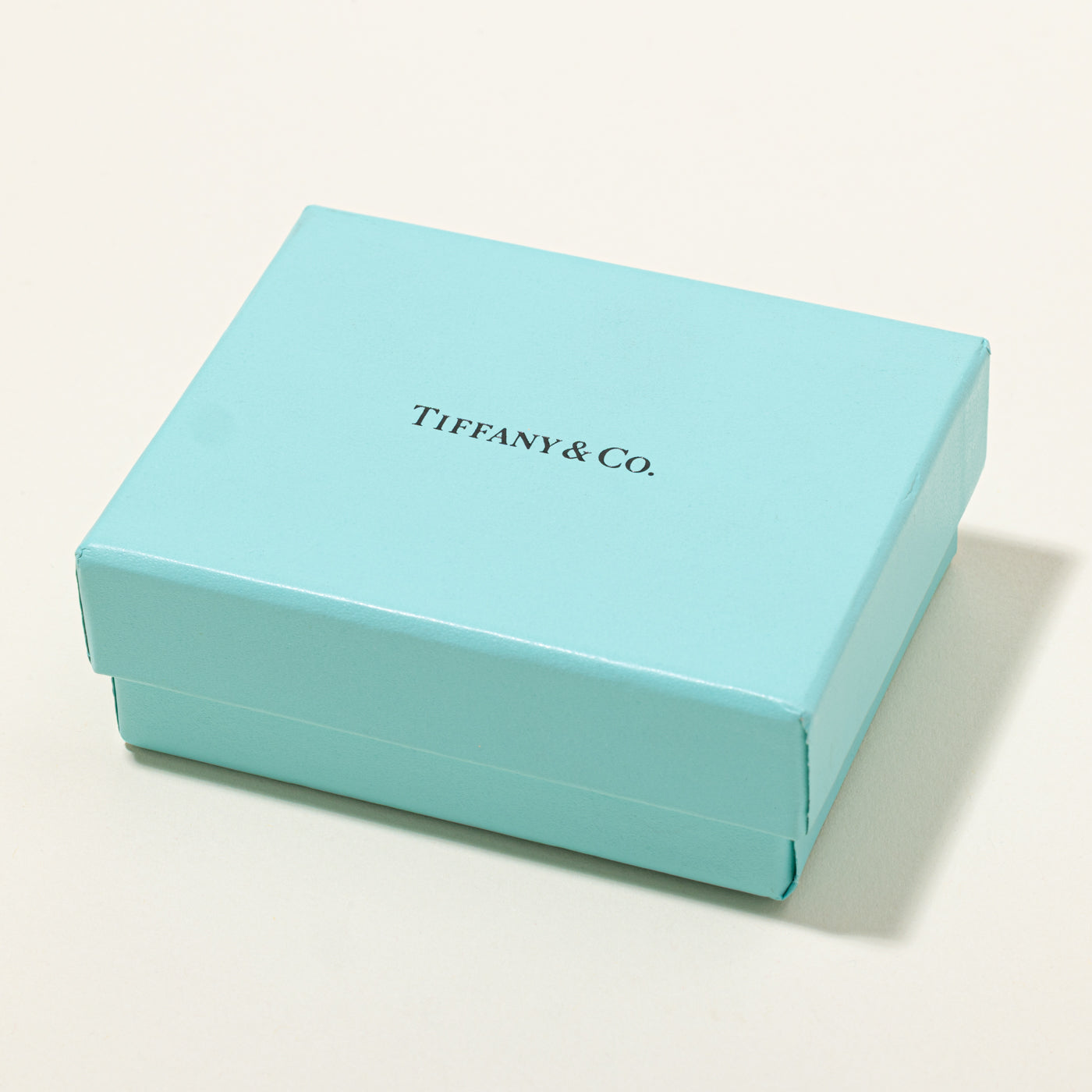 Porte-clés rond à motif « Retour à Tiffany » de Tiffany & Co.
