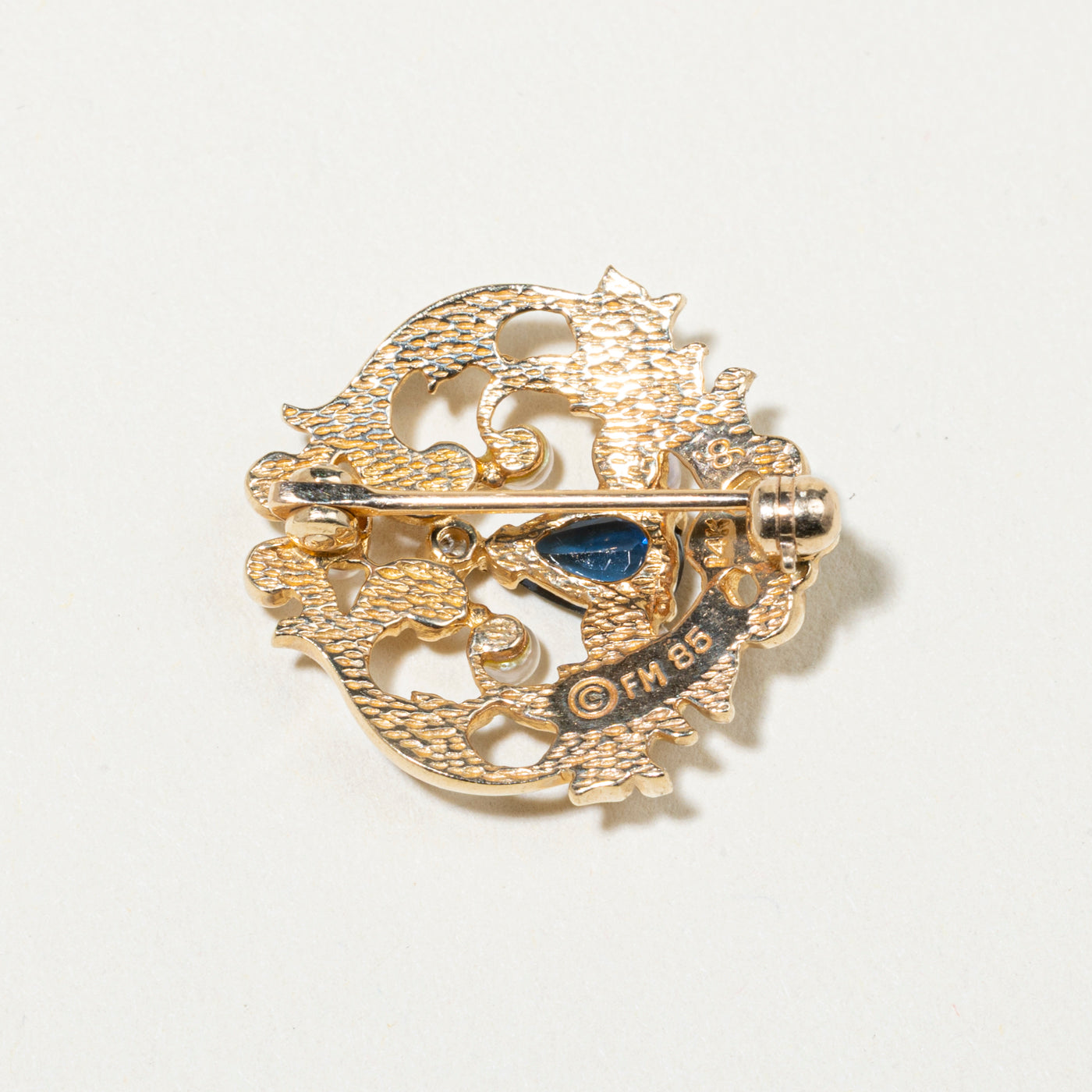 Pear Cut Sapphire, Diamond & Pearl Brooch | 0.29ct, 0.02ct
