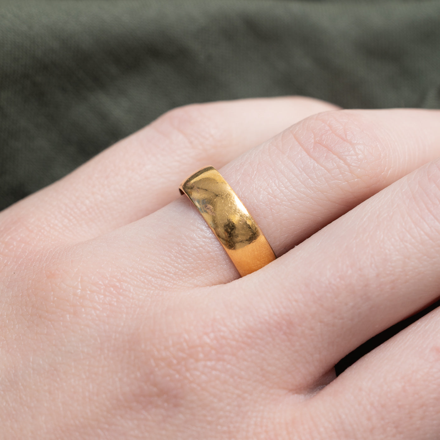 1909 Birmingham 22k Yellow Gold Band | 5.85mm | SZ 6.25