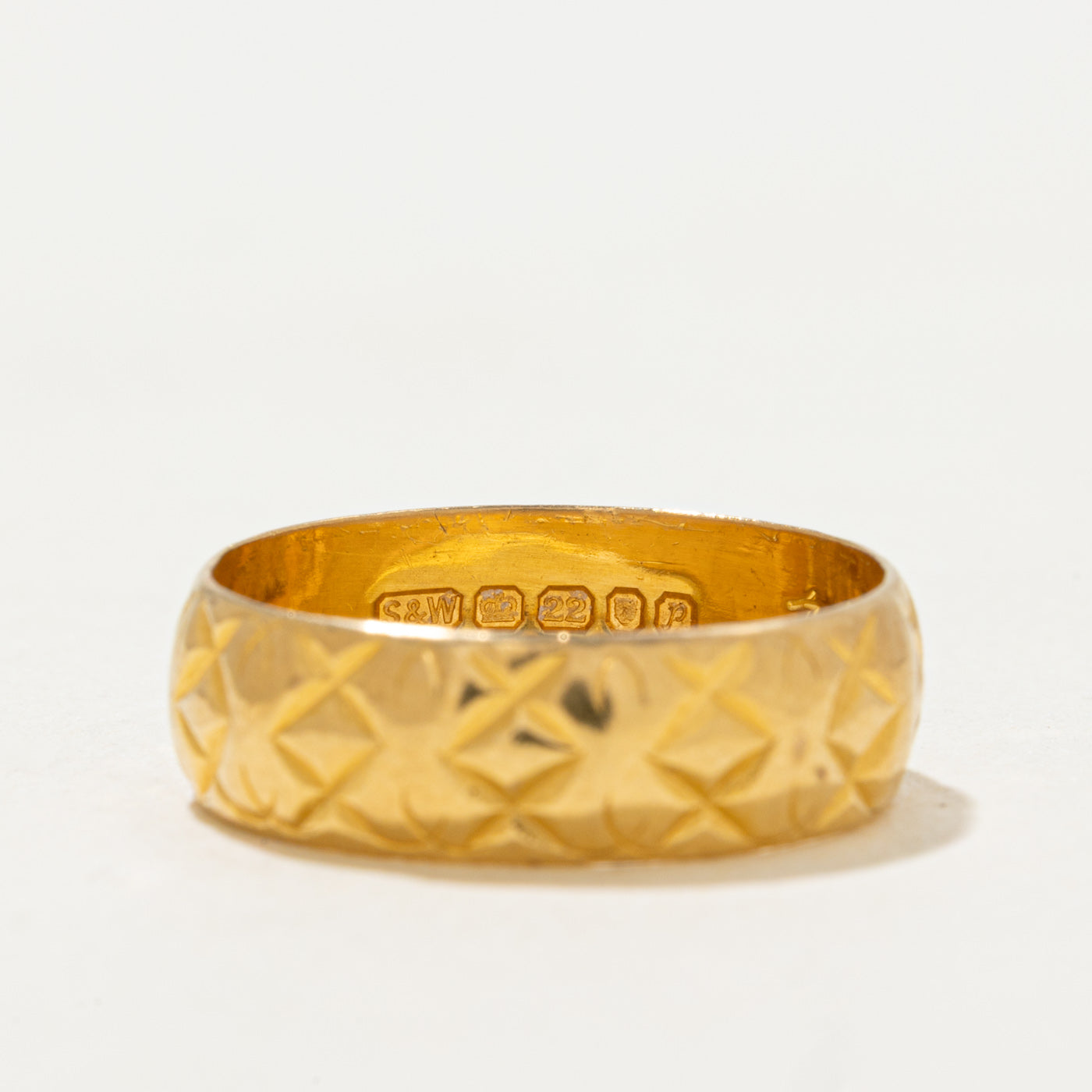 1989 London 22k Yellow Gold Diamond Cut Band | 5.85mm | SZ 6.75