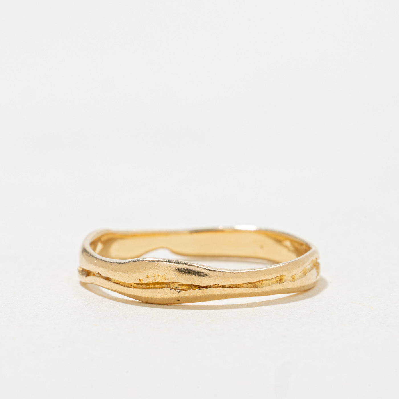 1974 Finnish 18k Yellow Gold Carved Band | SZ 7.0