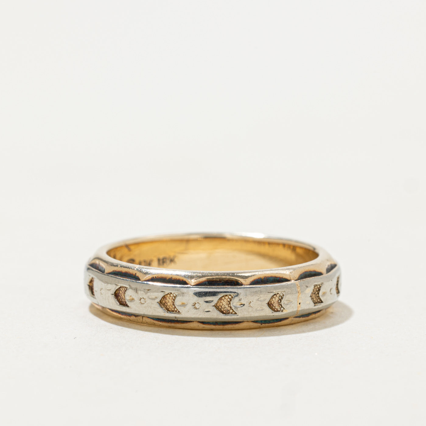 'Orange Blossom' Vintage Canadian Two Tone Engraved Band | 4.63mm | SZ 7.0