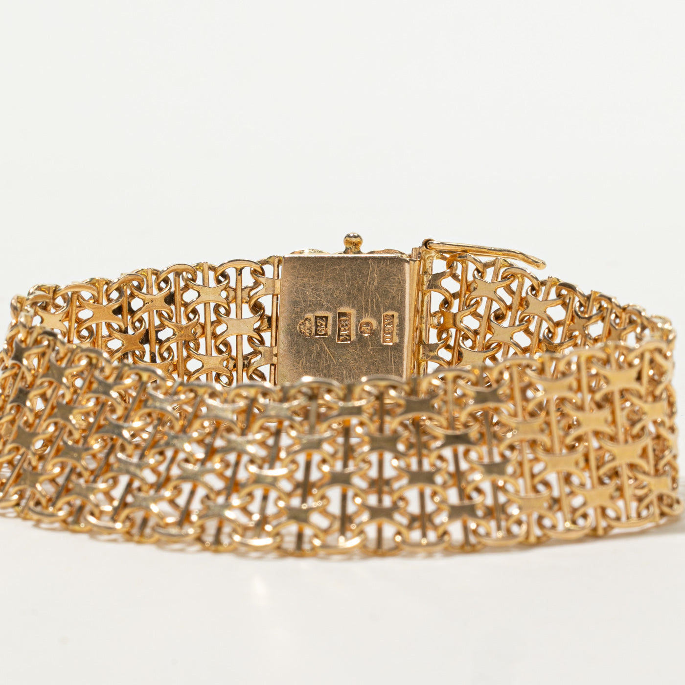 1974 Swedish 18k Yellow Gold Bismarck Chain Bracelet | 7.5"